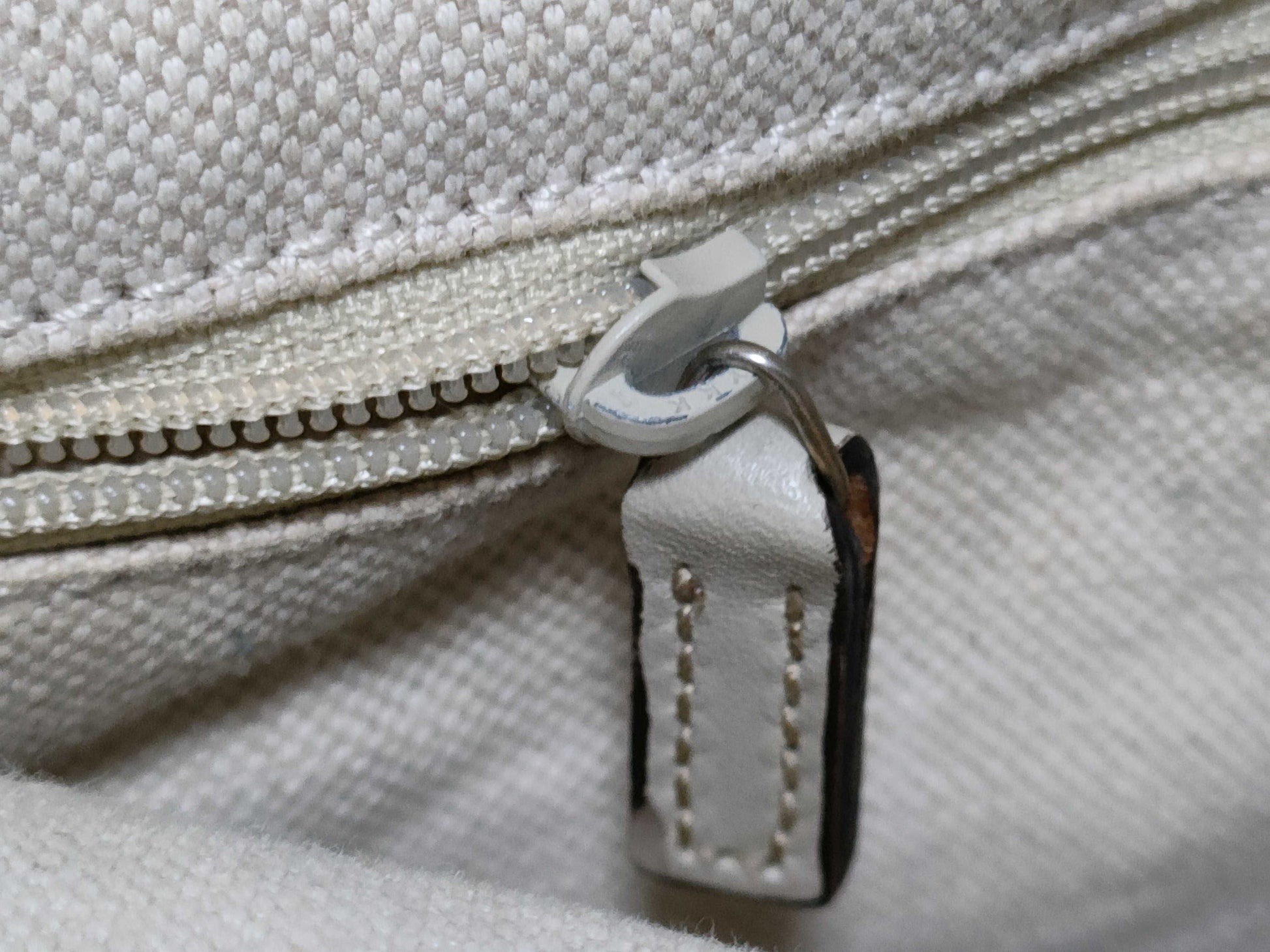 GUCCI 2-Way Handbag