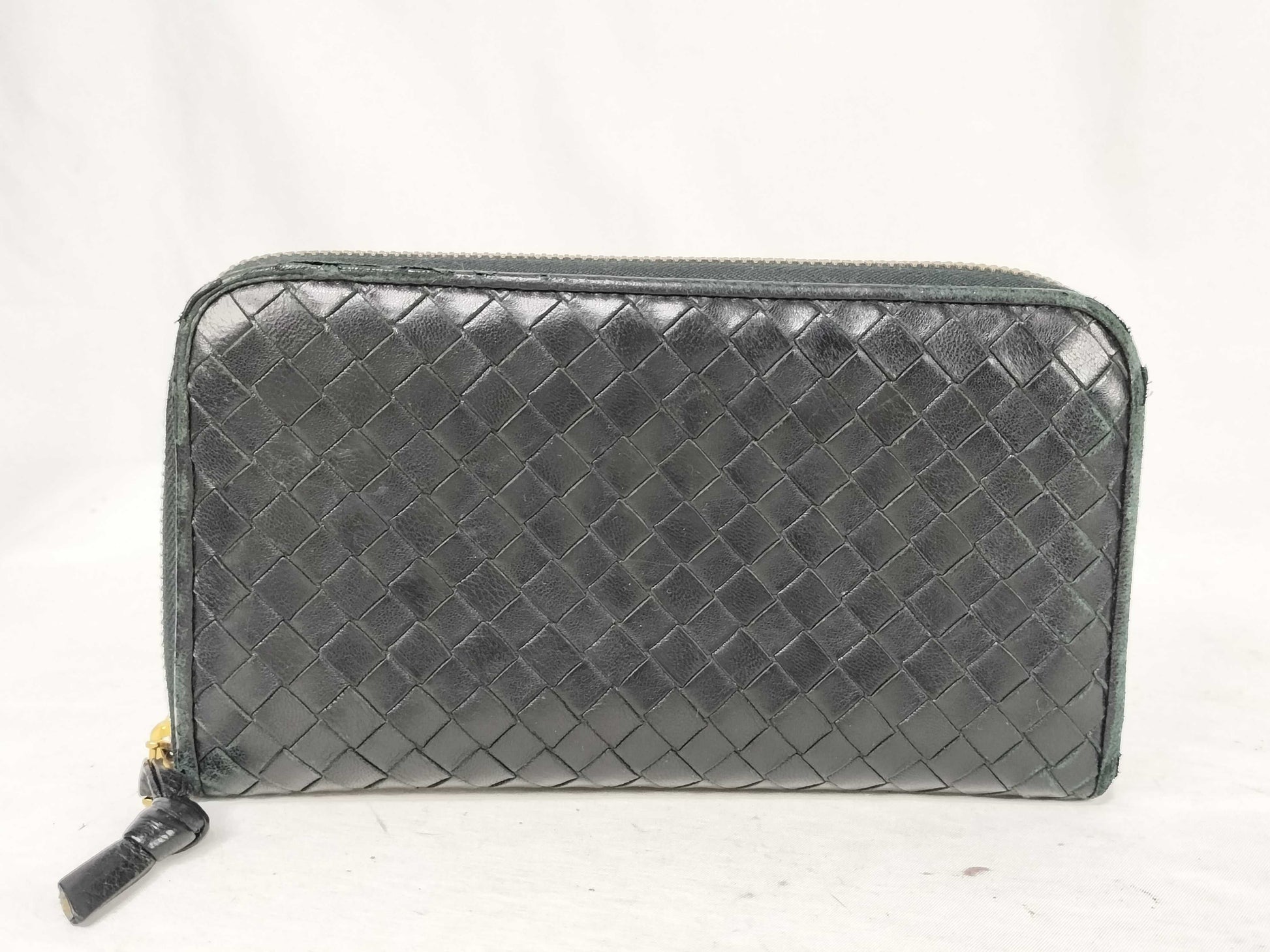 BOTTEGA VENETA Intrecciato Zippy Wallet