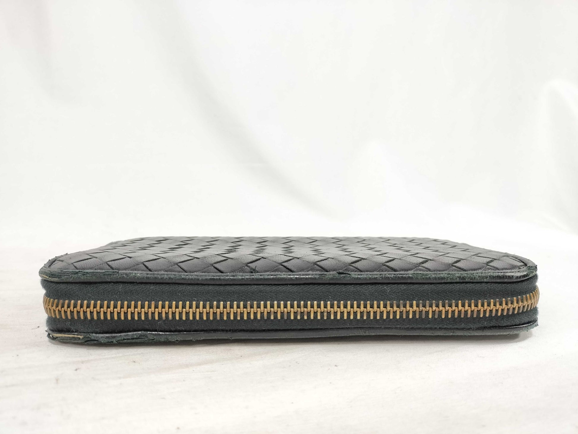 BOTTEGA VENETA Intrecciato Zippy Wallet