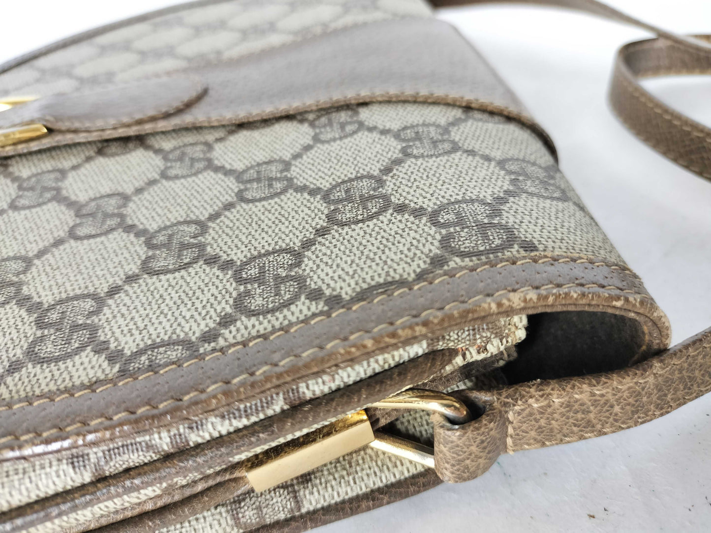 GUCCI GG Supreme GUCCI Shoulder Bag Accessories GG Supreme Shoulder Bag