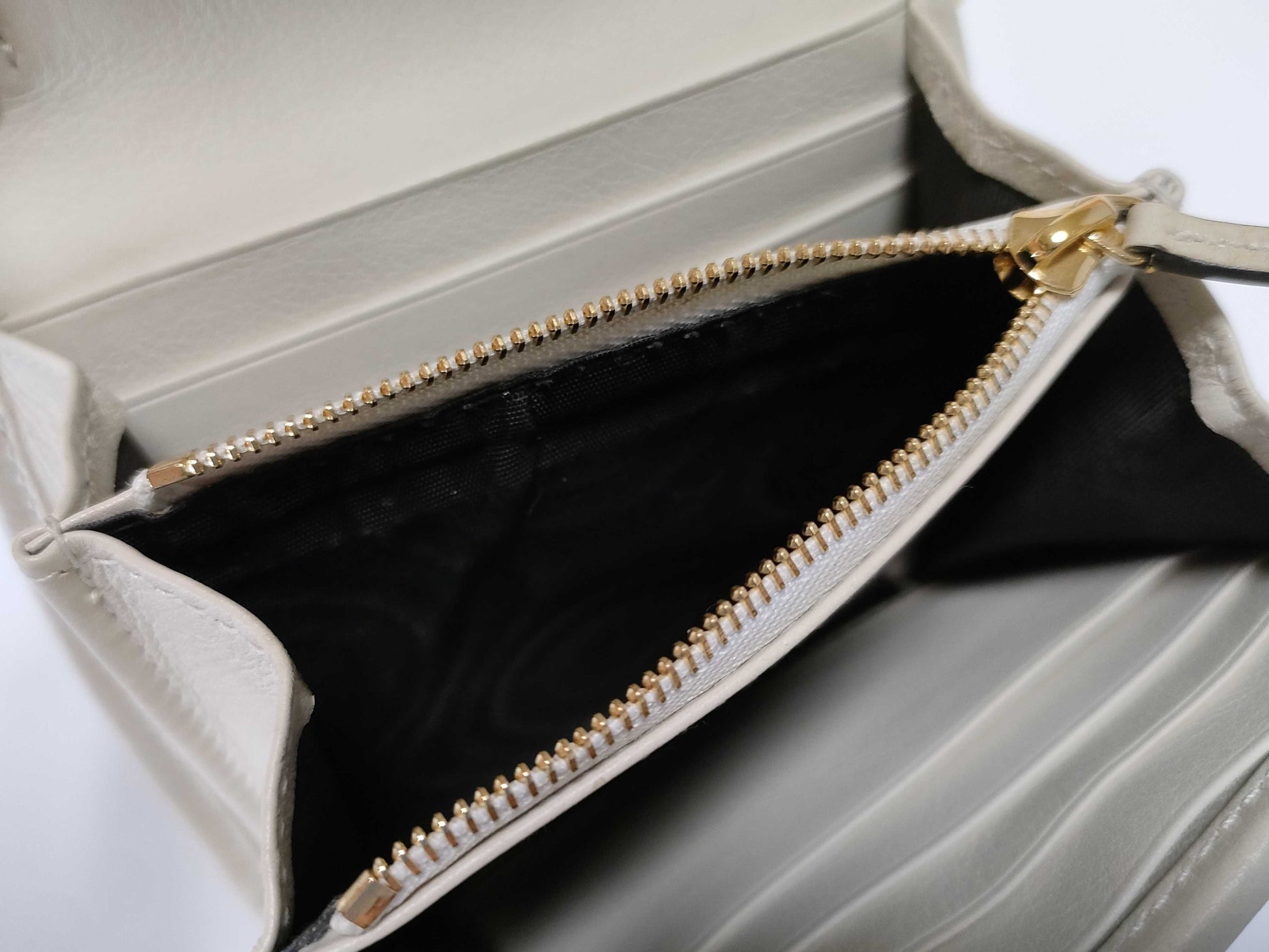 GUCCI Chain Wallet Shoulder Bag