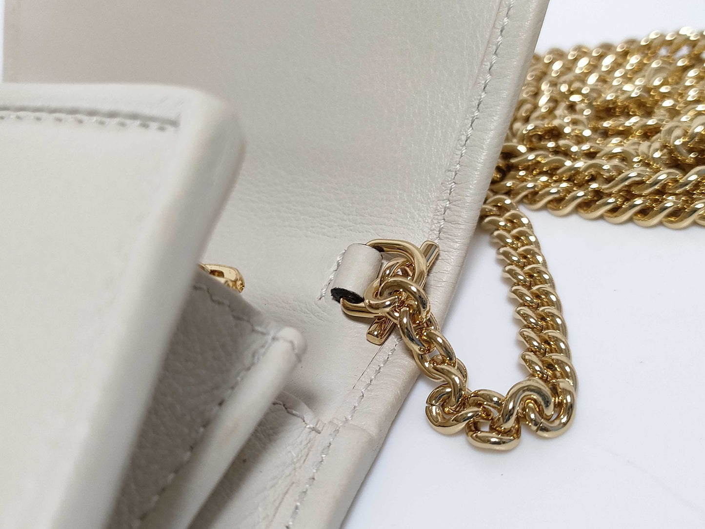 GUCCI Chain Wallet Shoulder Bag