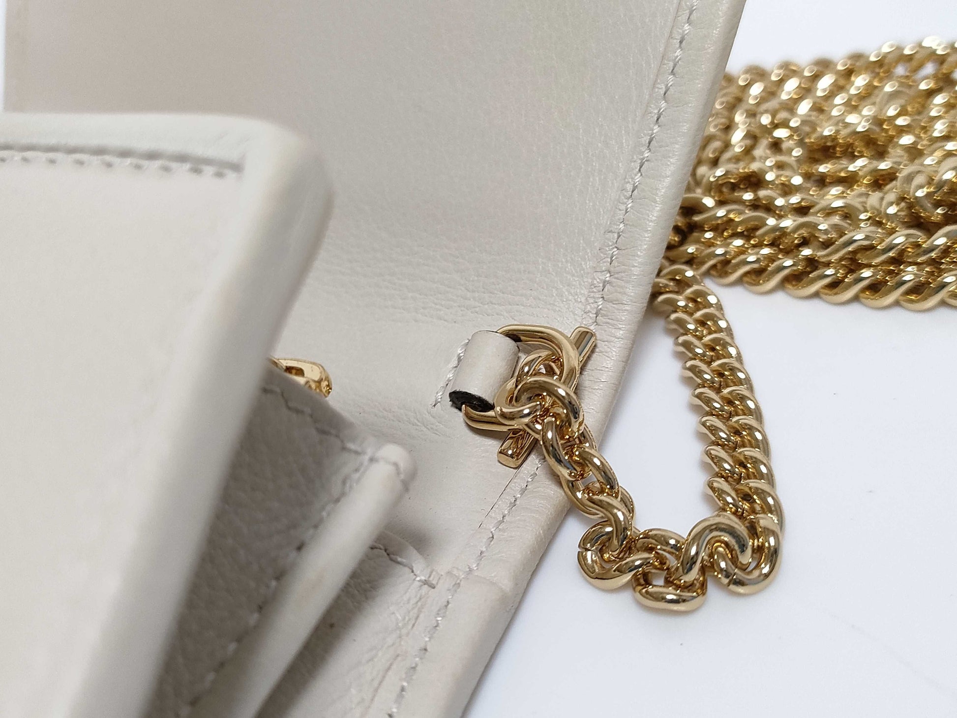GUCCI Chain Wallet Shoulder Bag