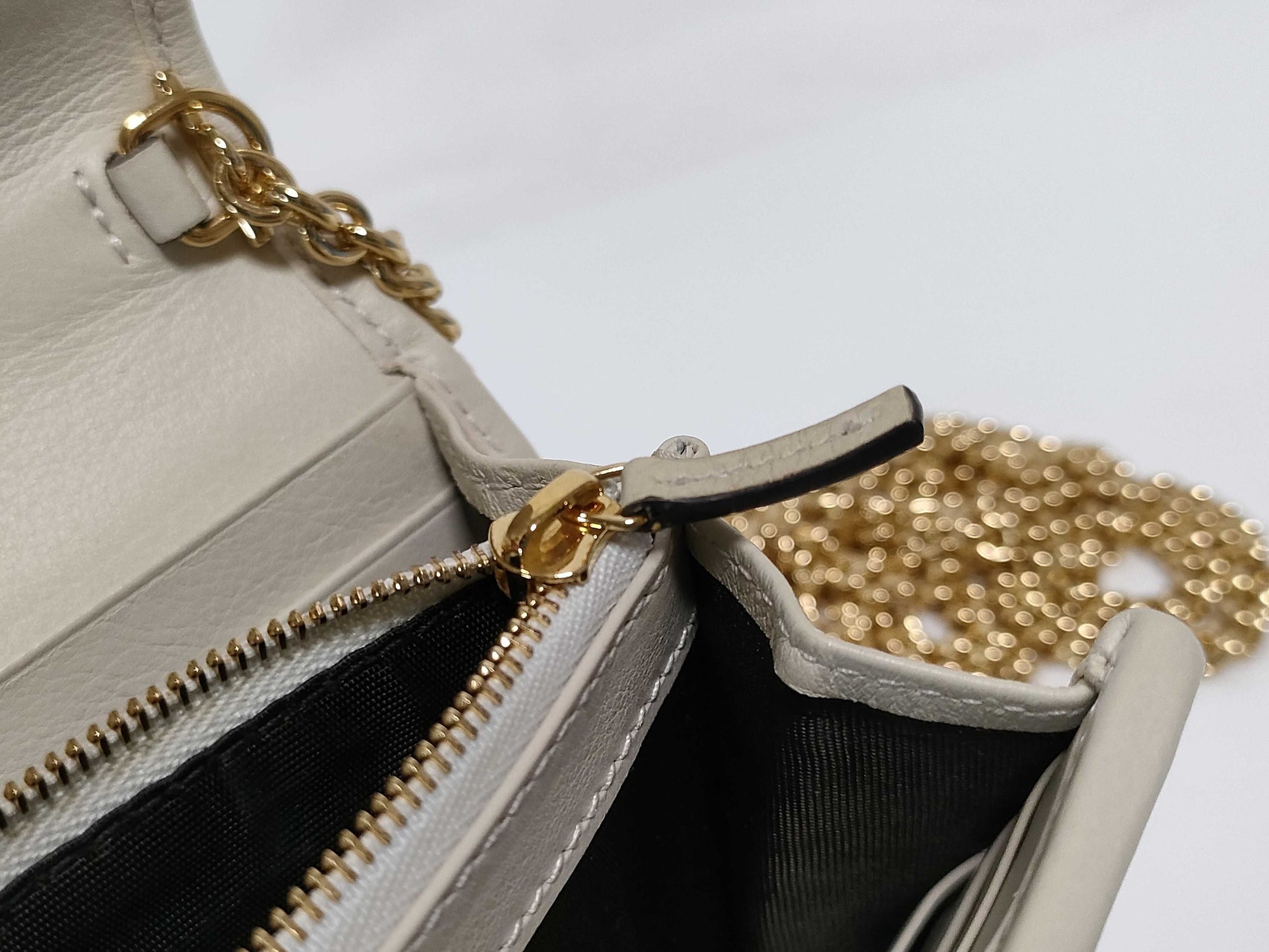 GUCCI Chain Wallet Shoulder Bag