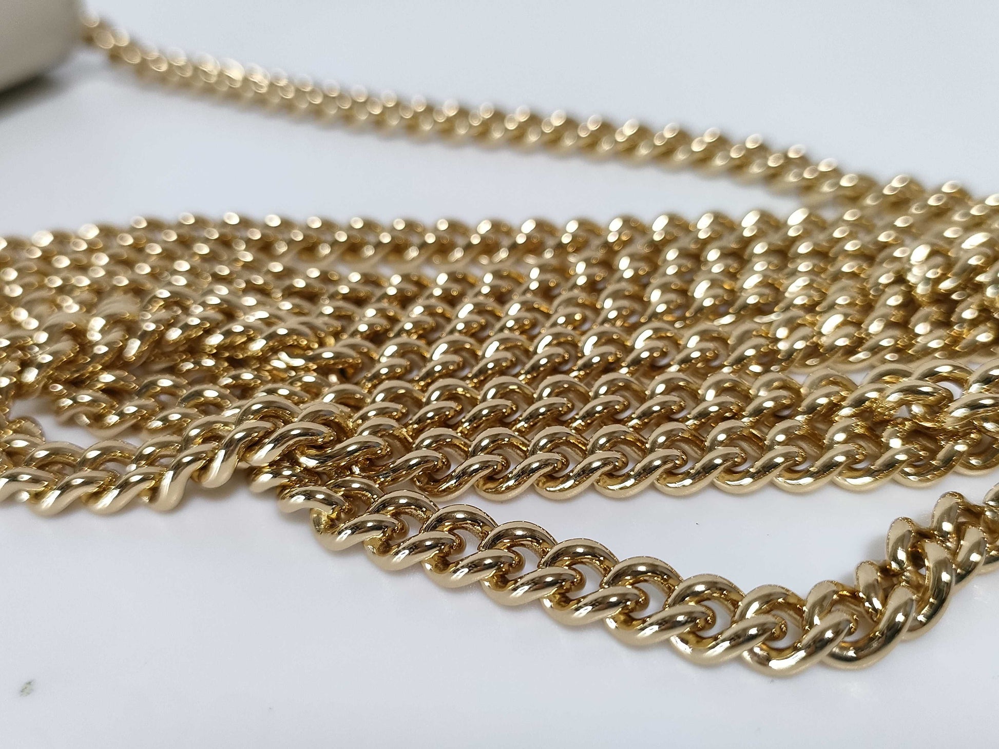GUCCI Chain Wallet Shoulder Bag