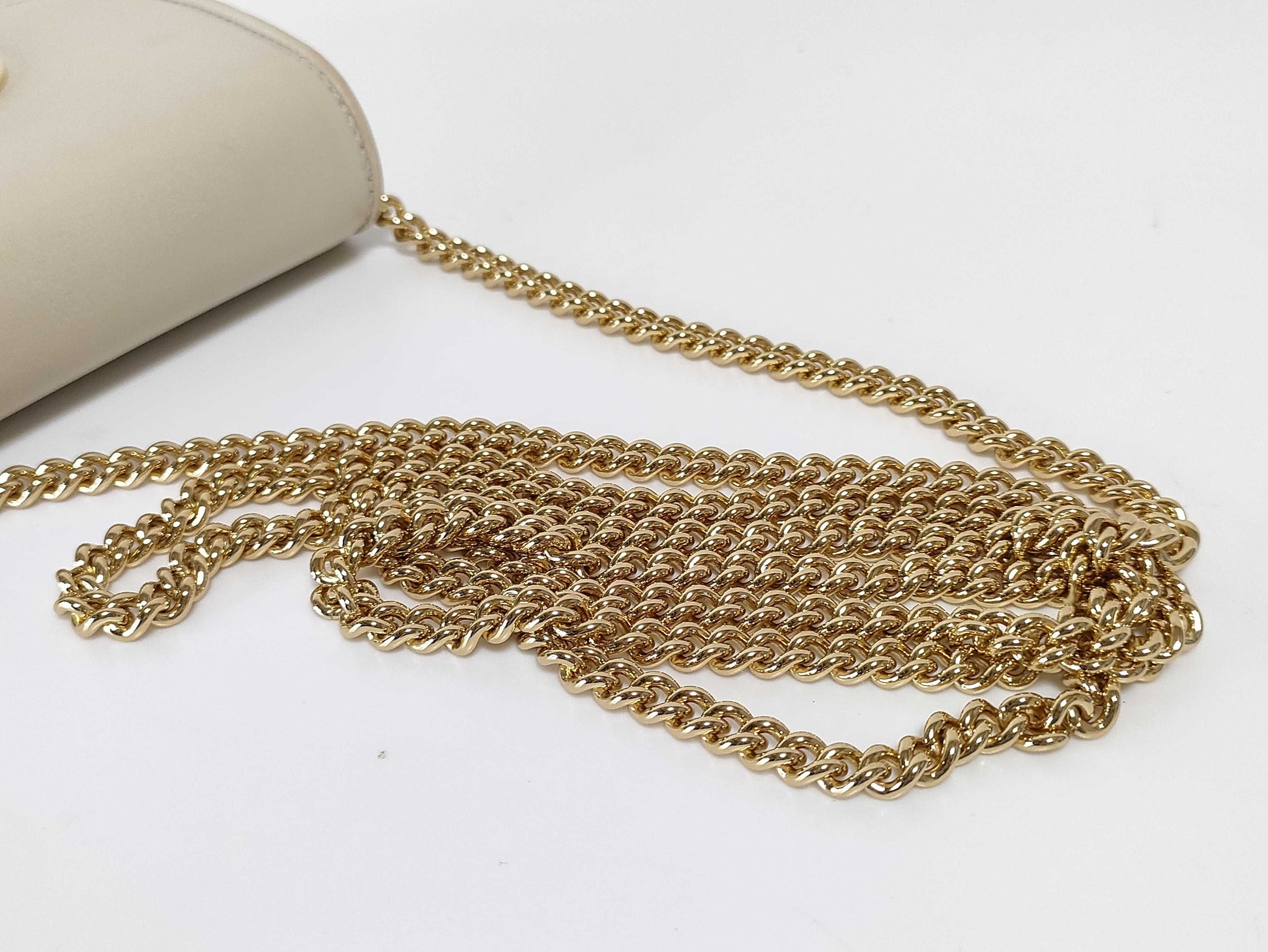 GUCCI Chain Wallet Shoulder Bag