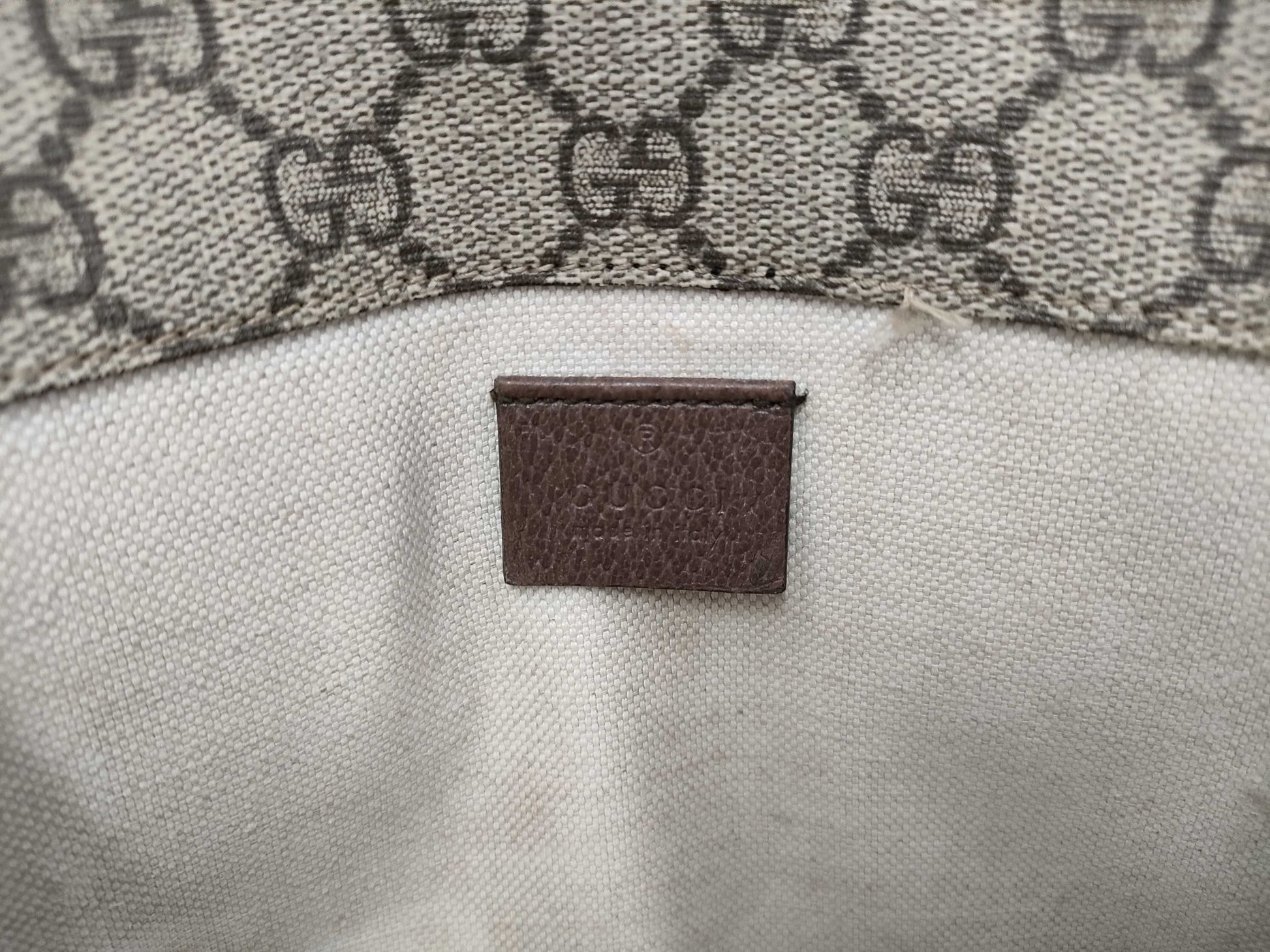 GUCCI 493930 Neo Vintage GG Supreme Sherry Line Shoulder Bag