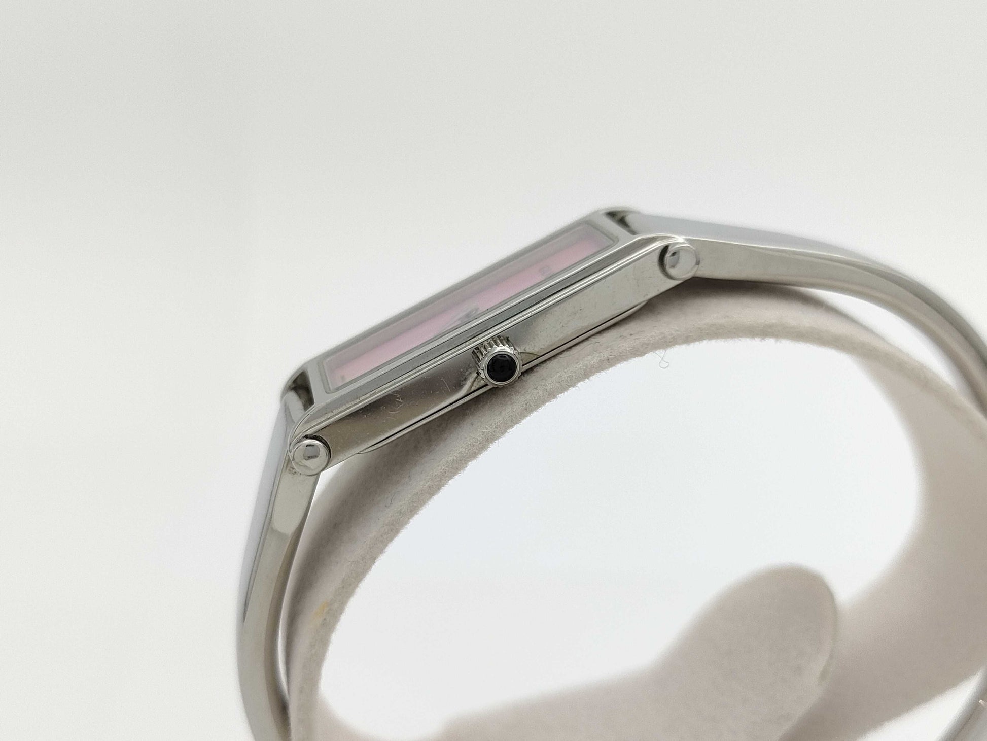 GUCCI 1500L 0833162 Quartz Pink Shell Dial Women's Watch