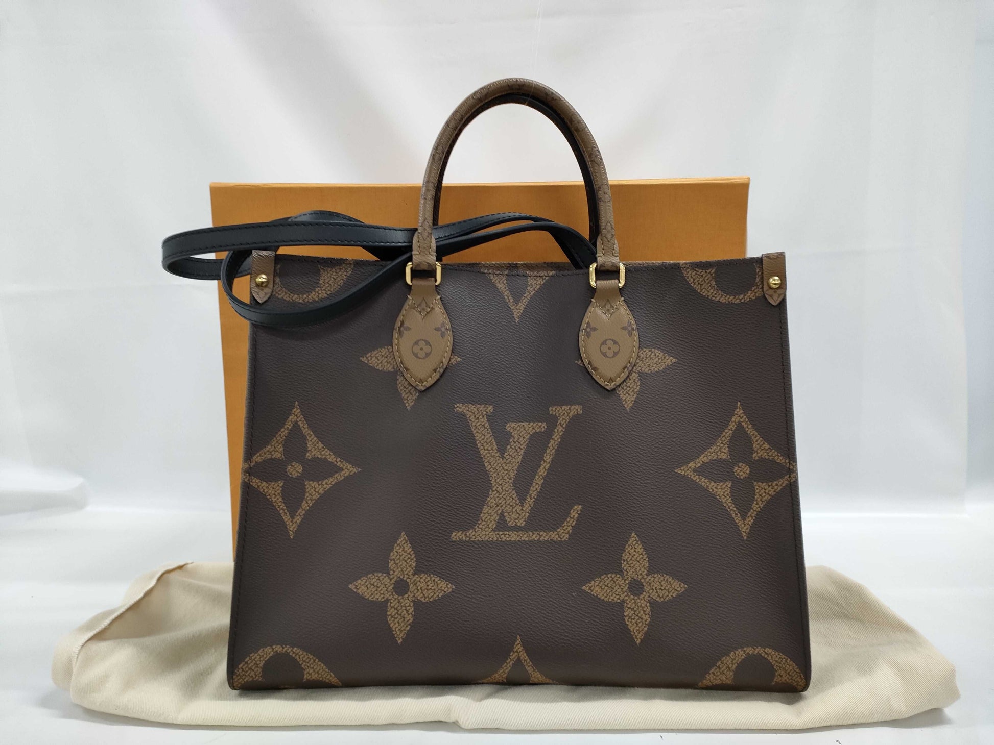 LOUIS VUITTON M46373 On the Go MM RFID Tote Bag with Box and Bag