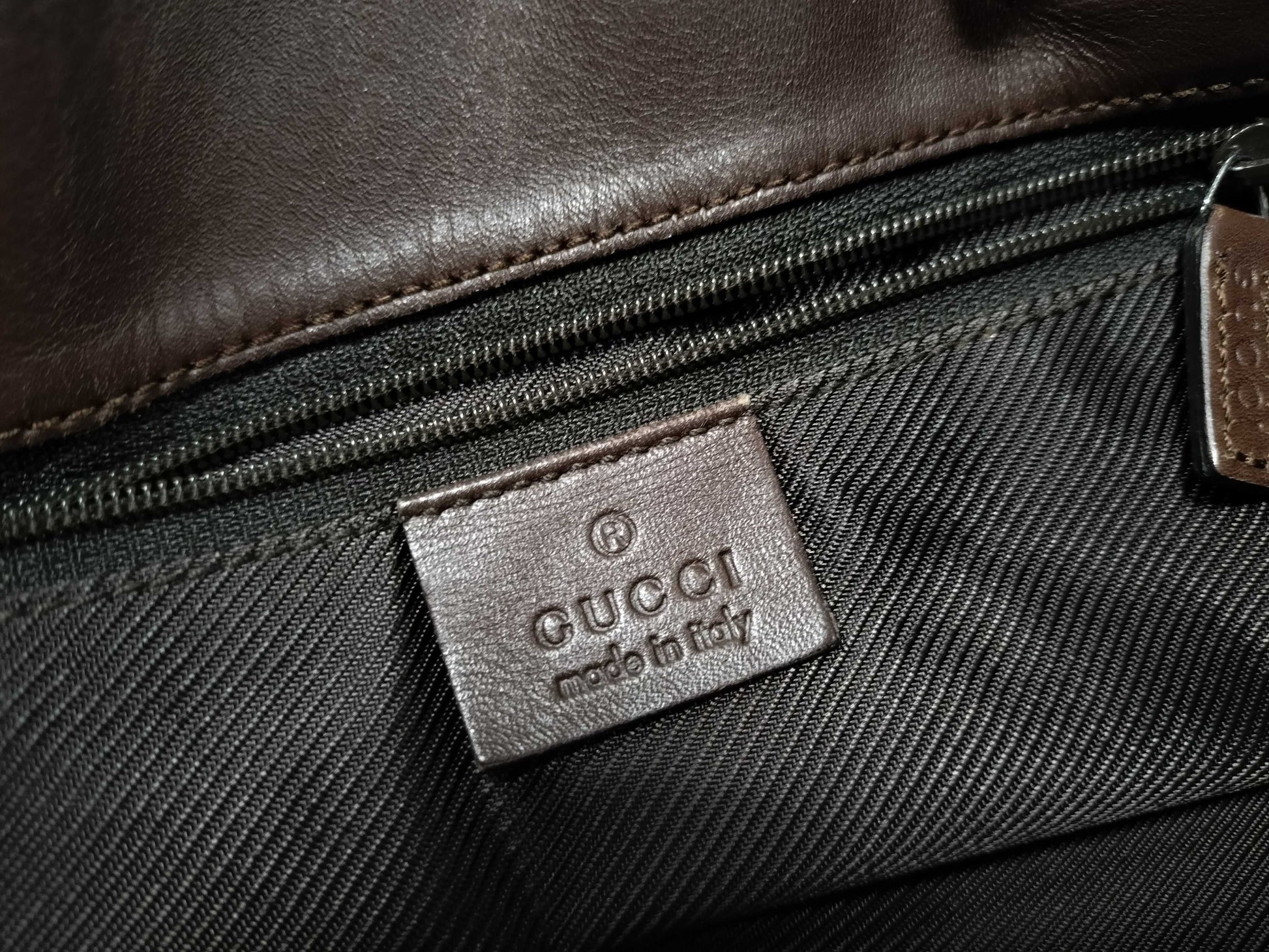 GUCCI GG Canvas Tote Bag Gucci GG Canvas Tote Bag