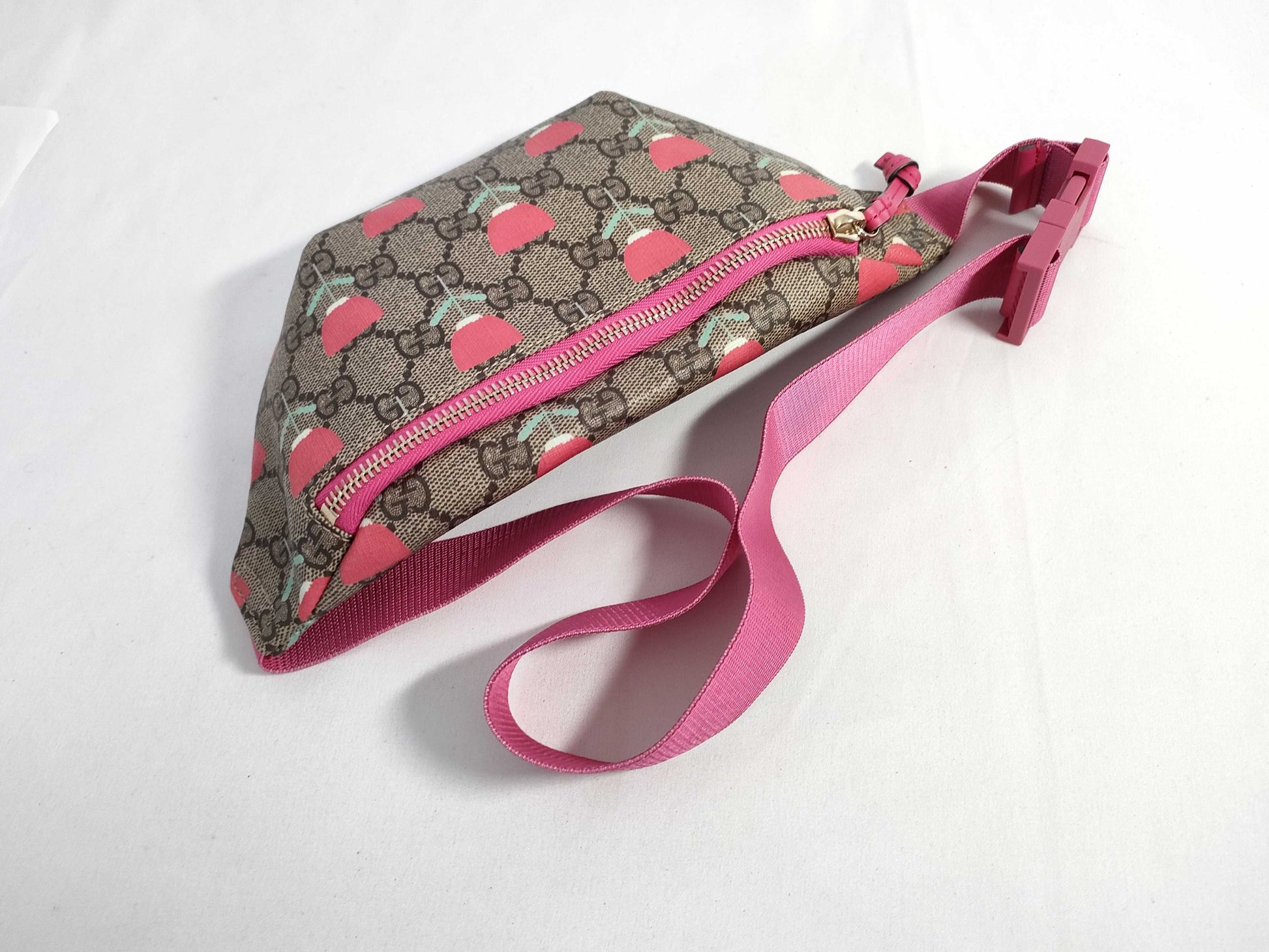 GUCCI GG Supreme PVC and Leather Children's Shoulder Bag 502095