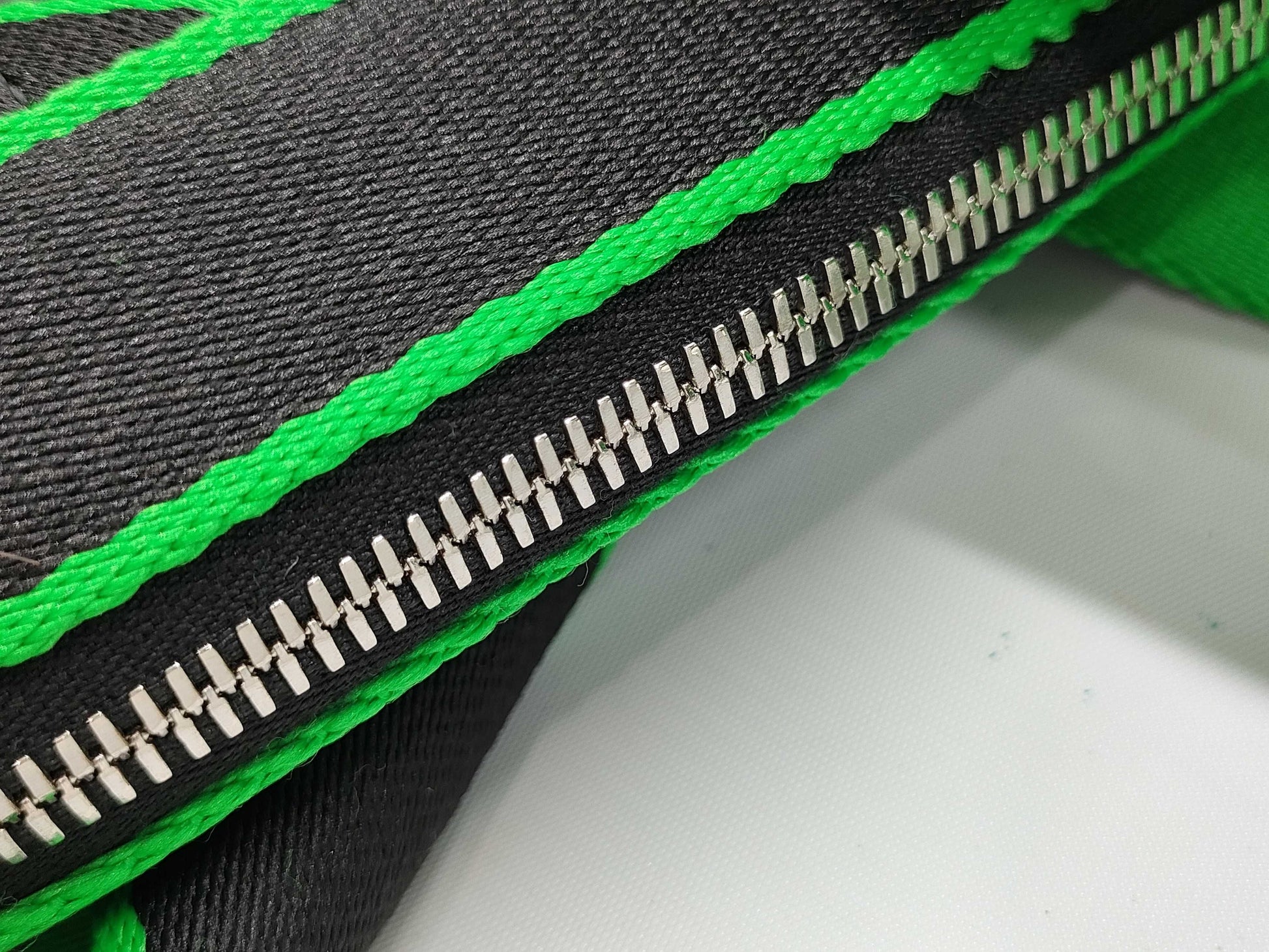 BOTTEGA VENETA Maxi Intrecciato Webbing 2-Way Tote Bag Shoulder Bag Black x Green
