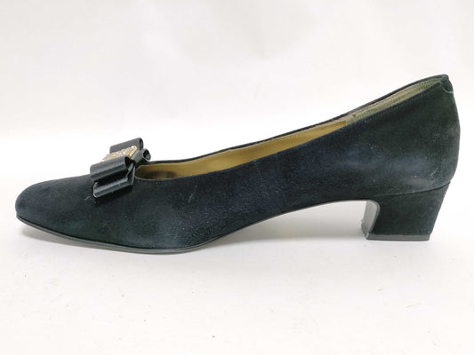 Yves Saint Laurent Yves Saint-Laurent low-heel pumps