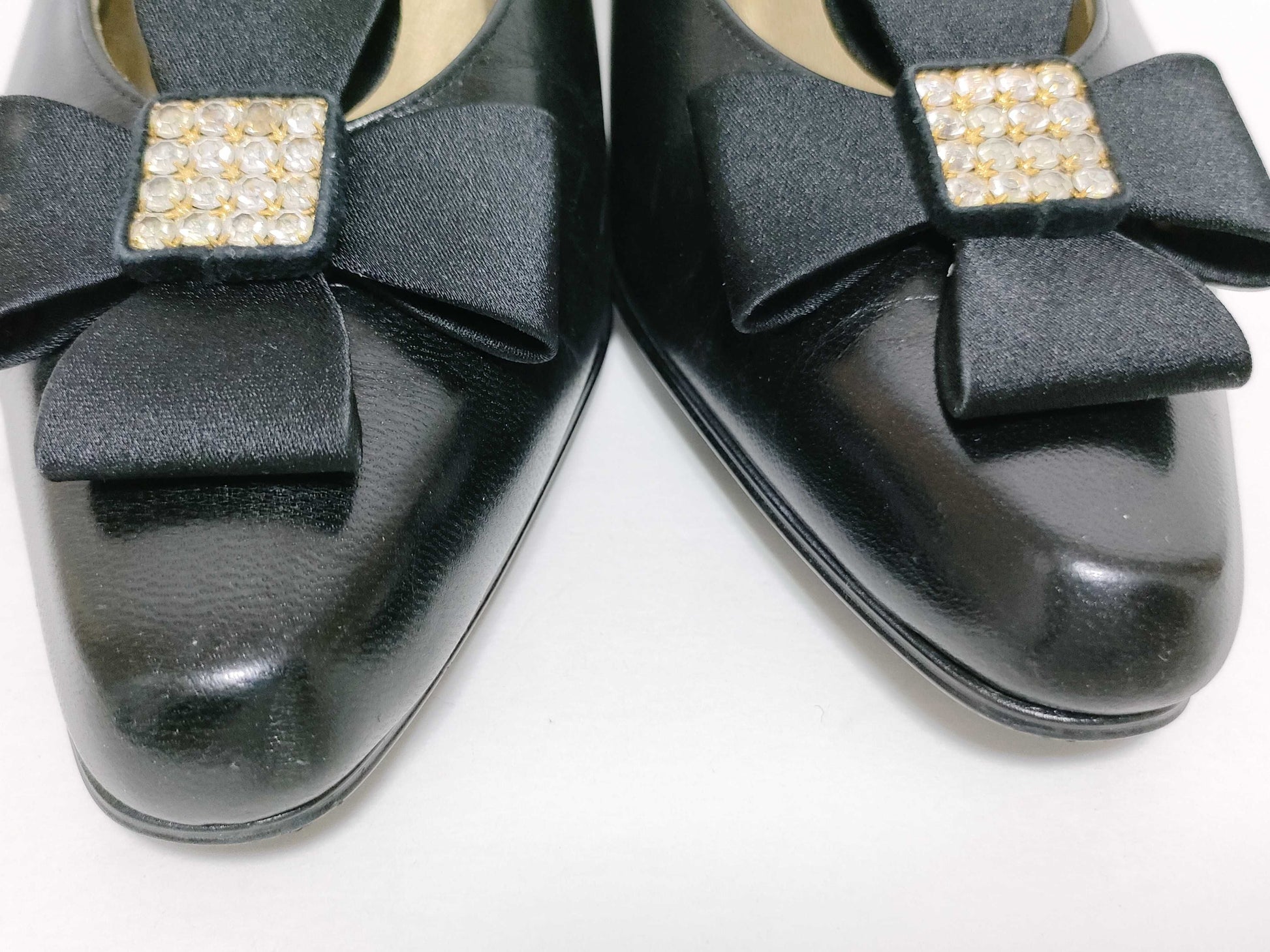 Yves Saint Laurent Yves Saint-Laurent Pumps Pumps
