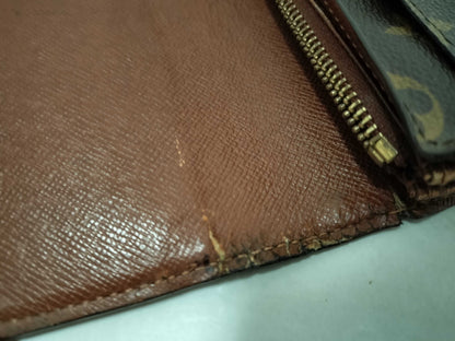 LOUIS VUITTON Monogram Louis Vuitton Monogram Wallet
