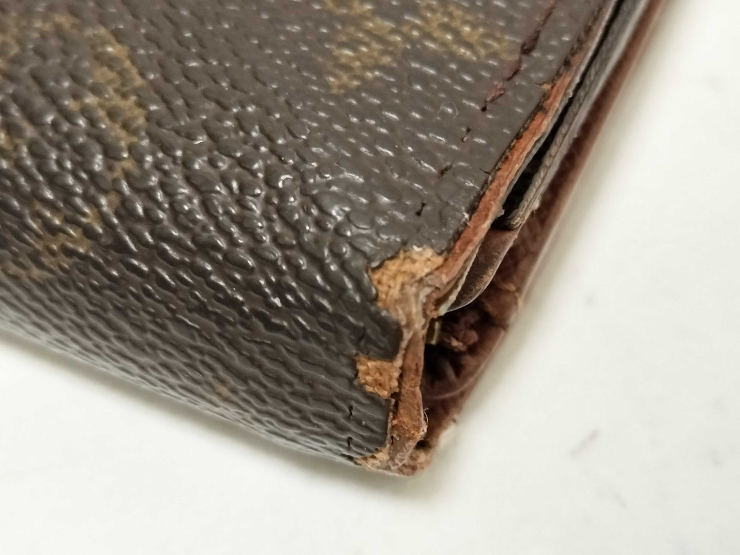 LOUIS VUITTON Monogram Louis Vuitton Monogram Wallet