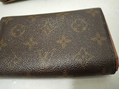LOUIS VUITTON Monogram Louis Vuitton Monogram Wallet