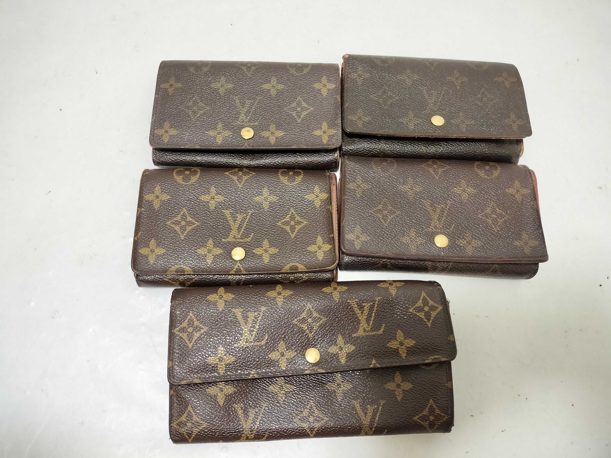 LOUIS VUITTON Monogram Louis Vuitton Monogram Wallet