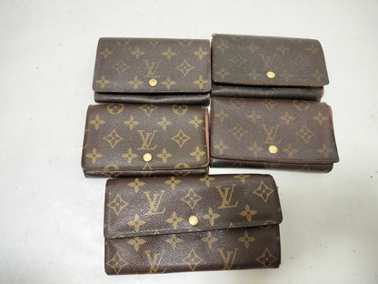 LOUIS VUITTON Monogram Louis Vuitton Monogram Wallet