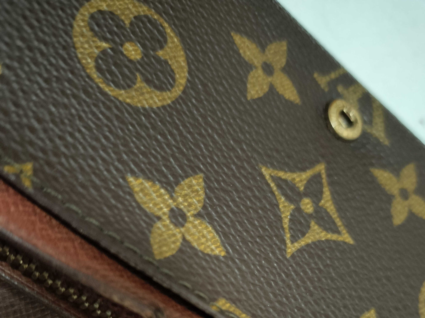 LOUIS VUITTON Monogram Louis Vuitton Monogram Wallet