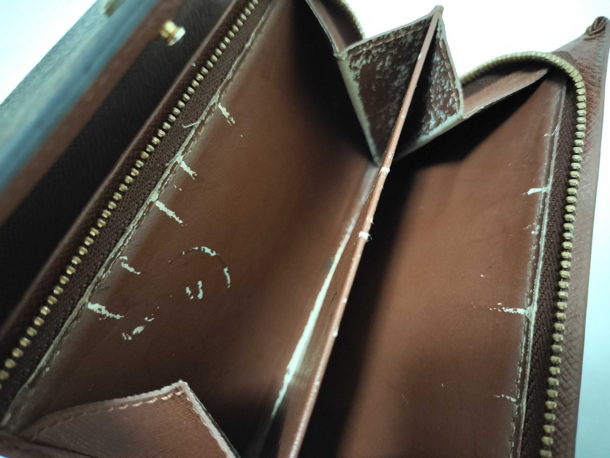 LOUIS VUITTON Monogram Louis Vuitton Monogram Wallet