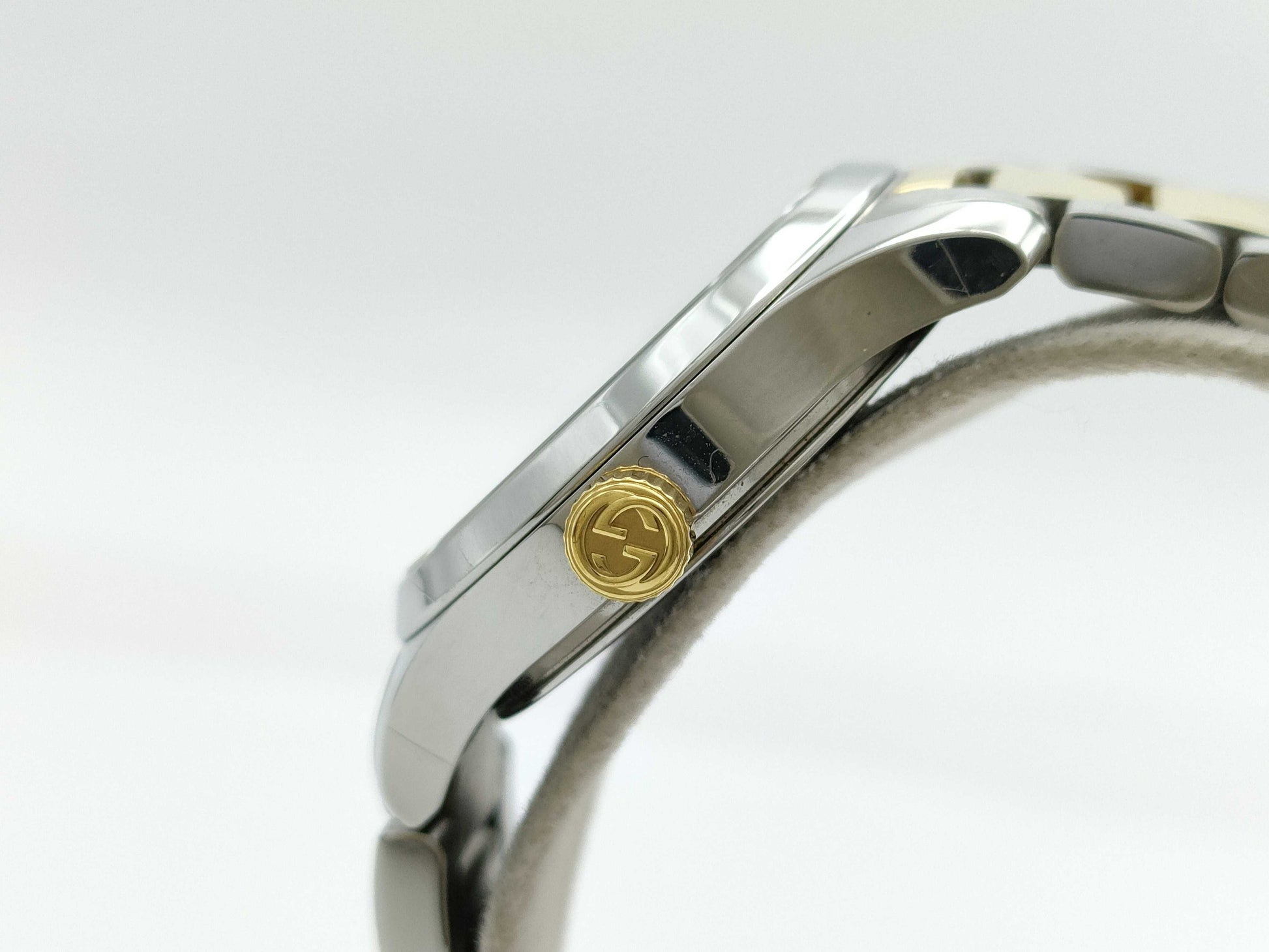 GUCCI G Timeless Cat 126.5 18366929 Quartz Women's Watch