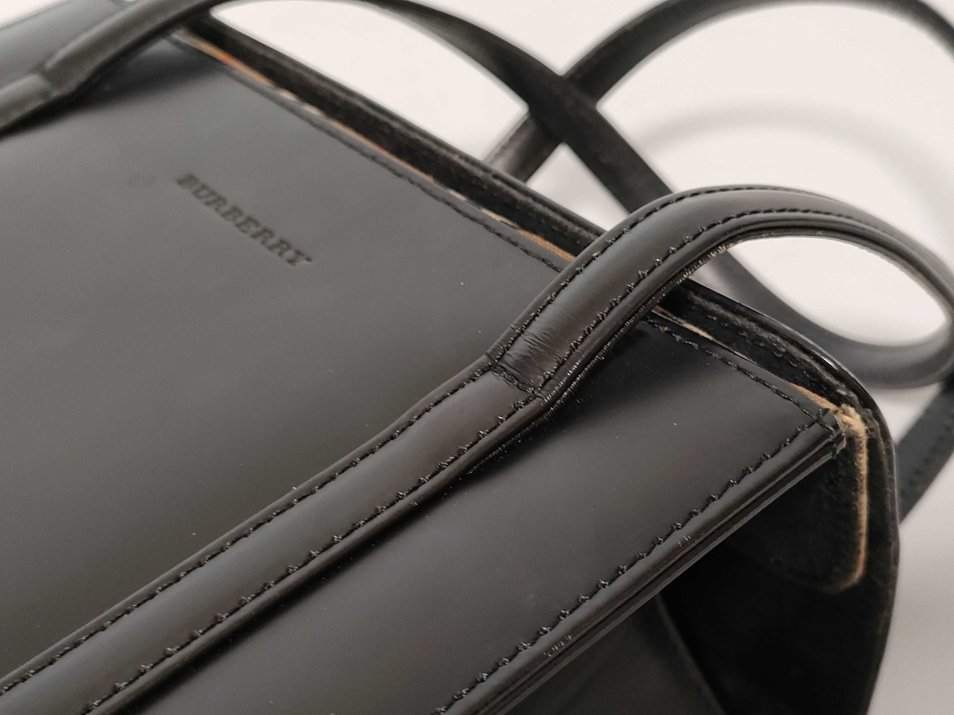 BURBERRY Black Handbag