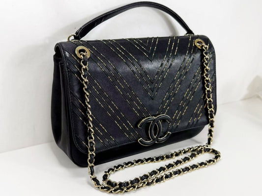 CHANEL Black Chevron Coco Lock Shoulder Bag, W25cm, Approx. 24 Series, Gold Hardware, Dust Bag and Sticker Included, 24718863
