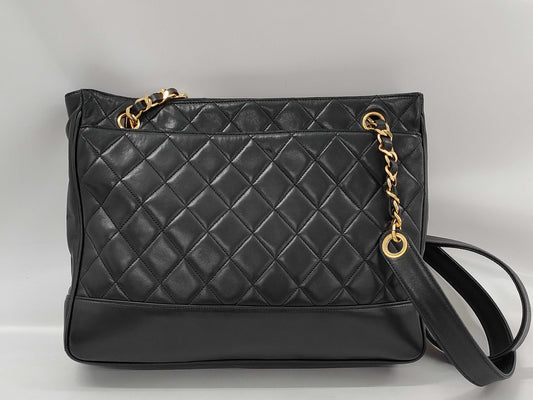 CHANEL Matelasse Chain Shoulder Bag