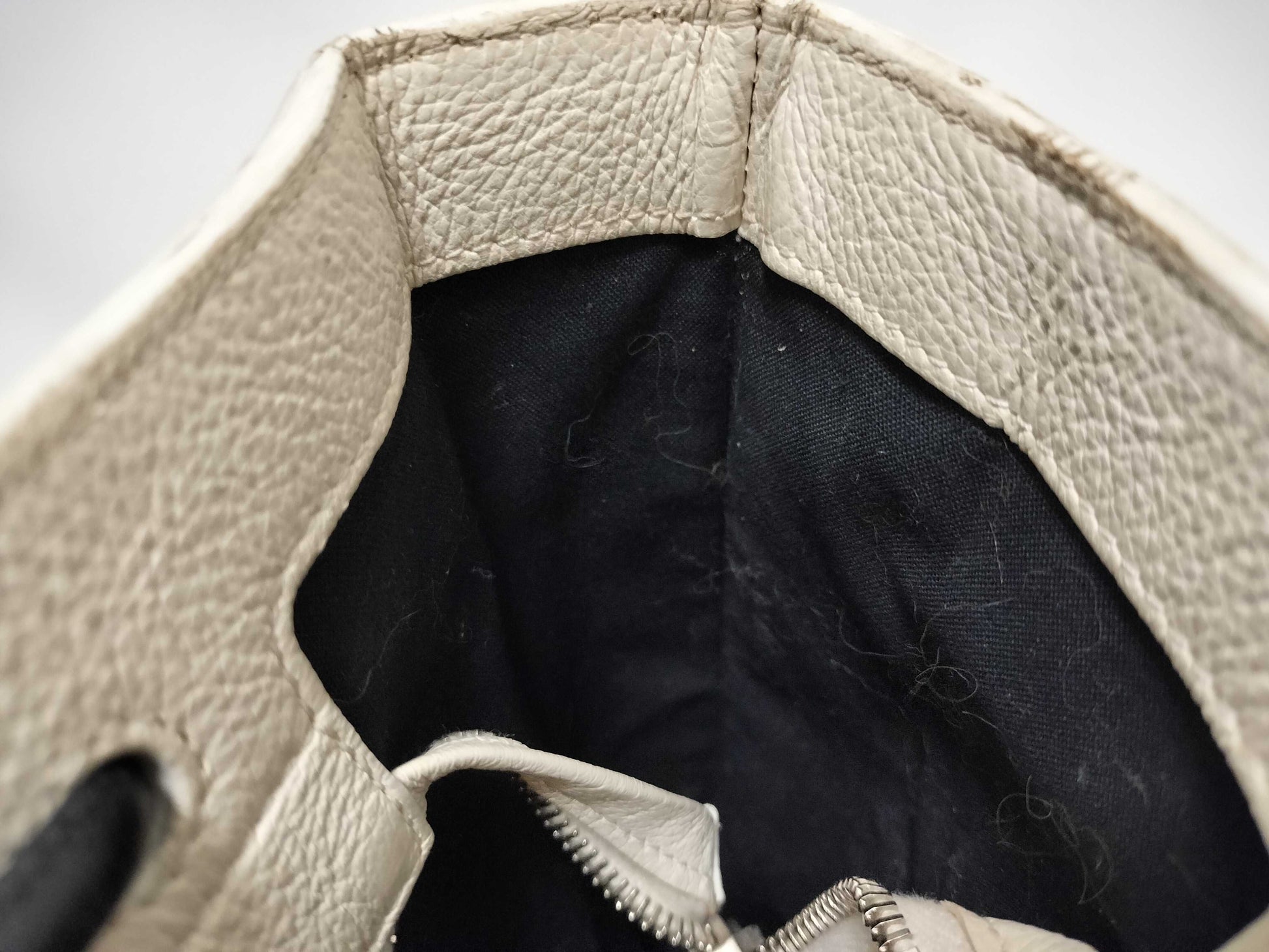 BALENCIAGA Balenciaga Tote Bag White Tote Bag