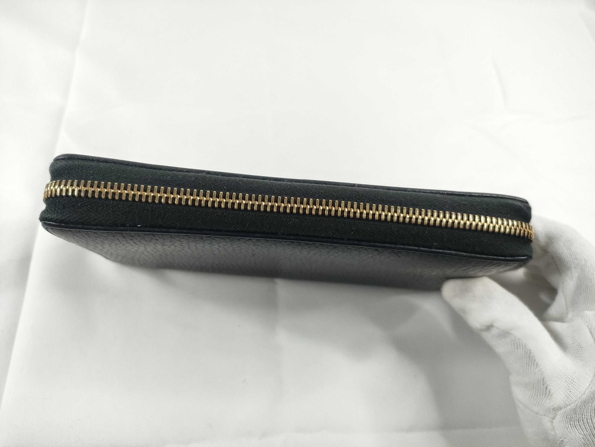 GUCCI GG Marmont Zippy Wallet