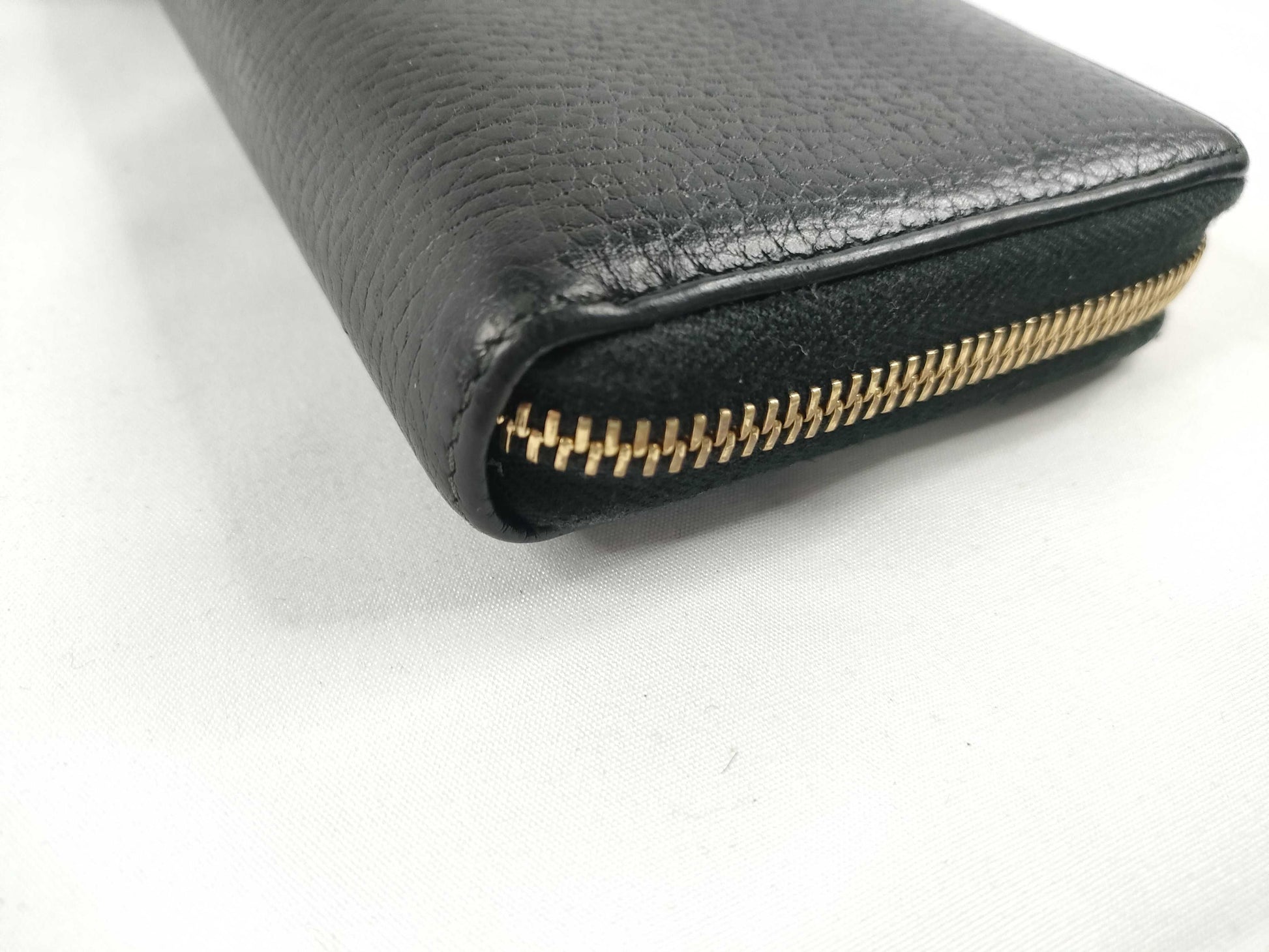 GUCCI GG Marmont Zippy Wallet