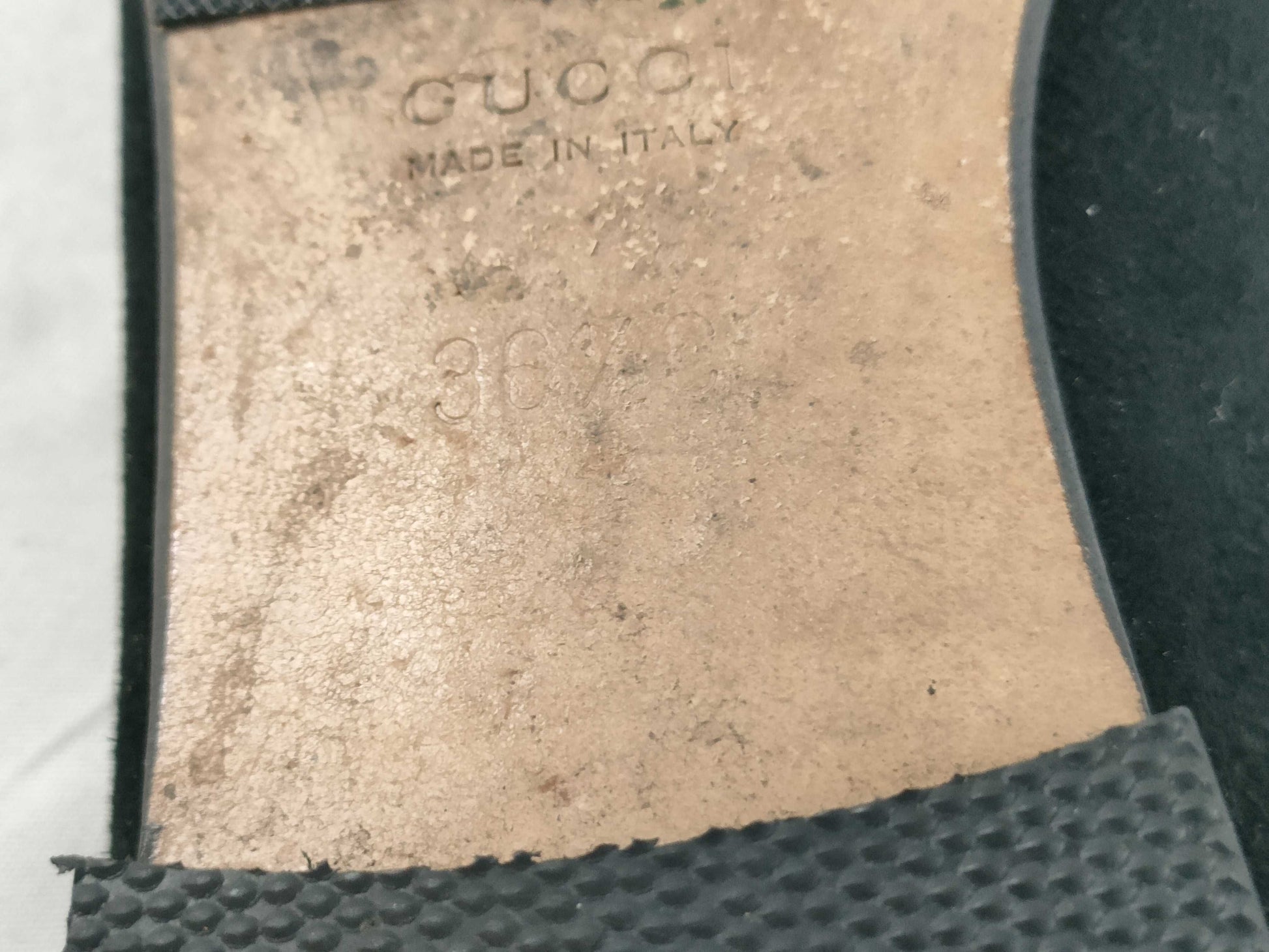 GUCCI GUCCI Gucci Soho GG logo flat pumps