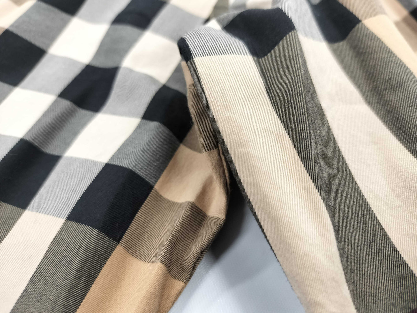 BURBERRY London England Check Pattern Long Sleeve Shirt Size M