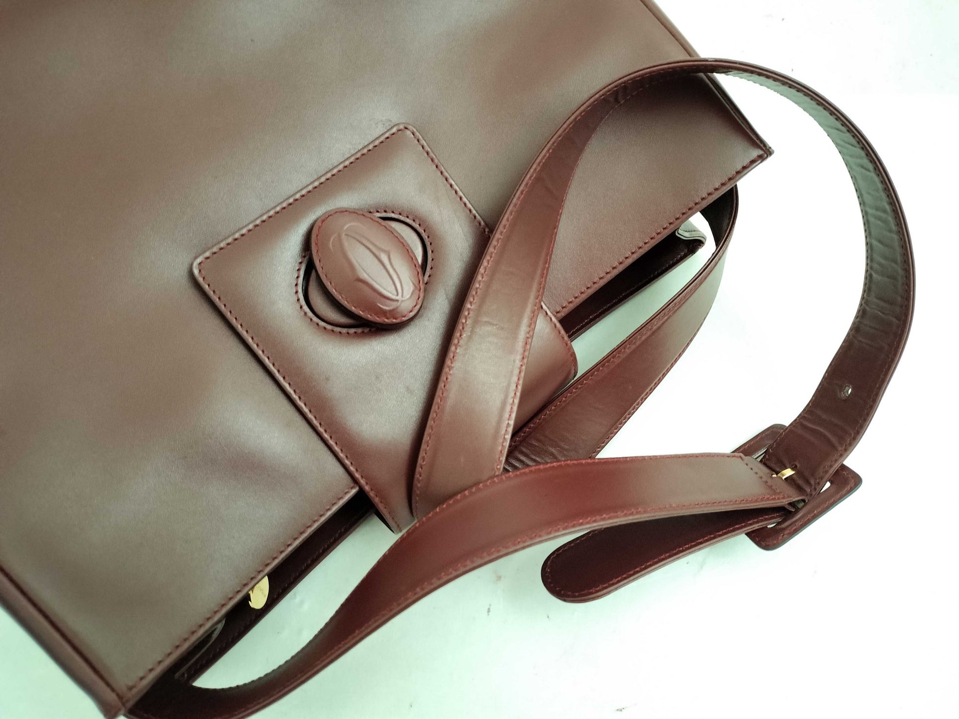 Cartier Must Must Line Turnlock Shoulder Bag Leather Bordeaux Shoulder Bag