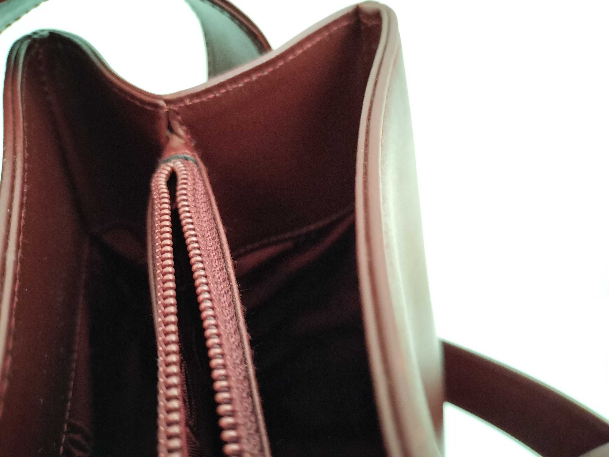 Cartier Must Must Line Turnlock Shoulder Bag Leather Bordeaux Shoulder Bag