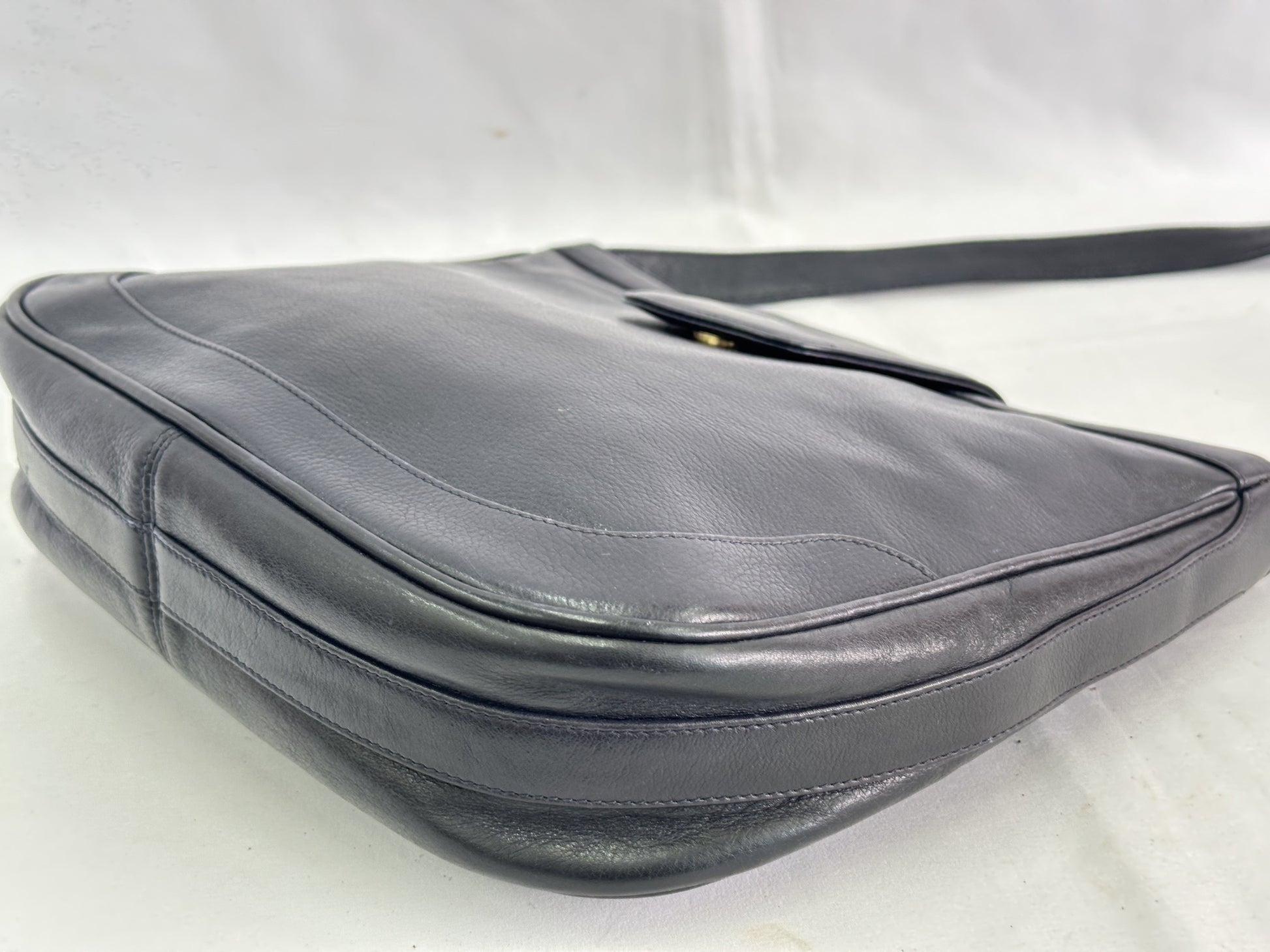 GUCCI Horsebit Shoulder Bag