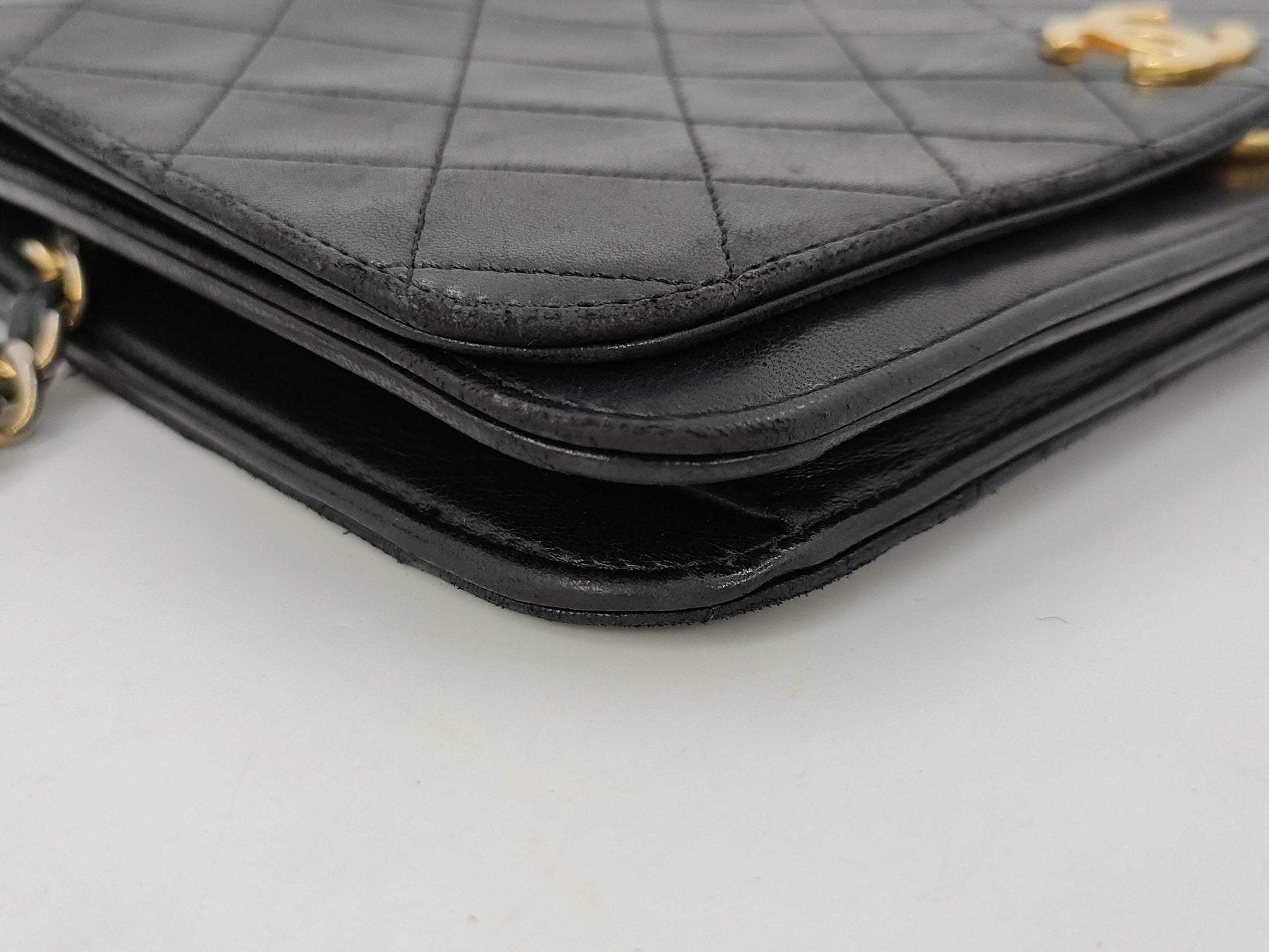 CHANEL Matelasse Chain Shoulder Bag Black Shoulder Bag