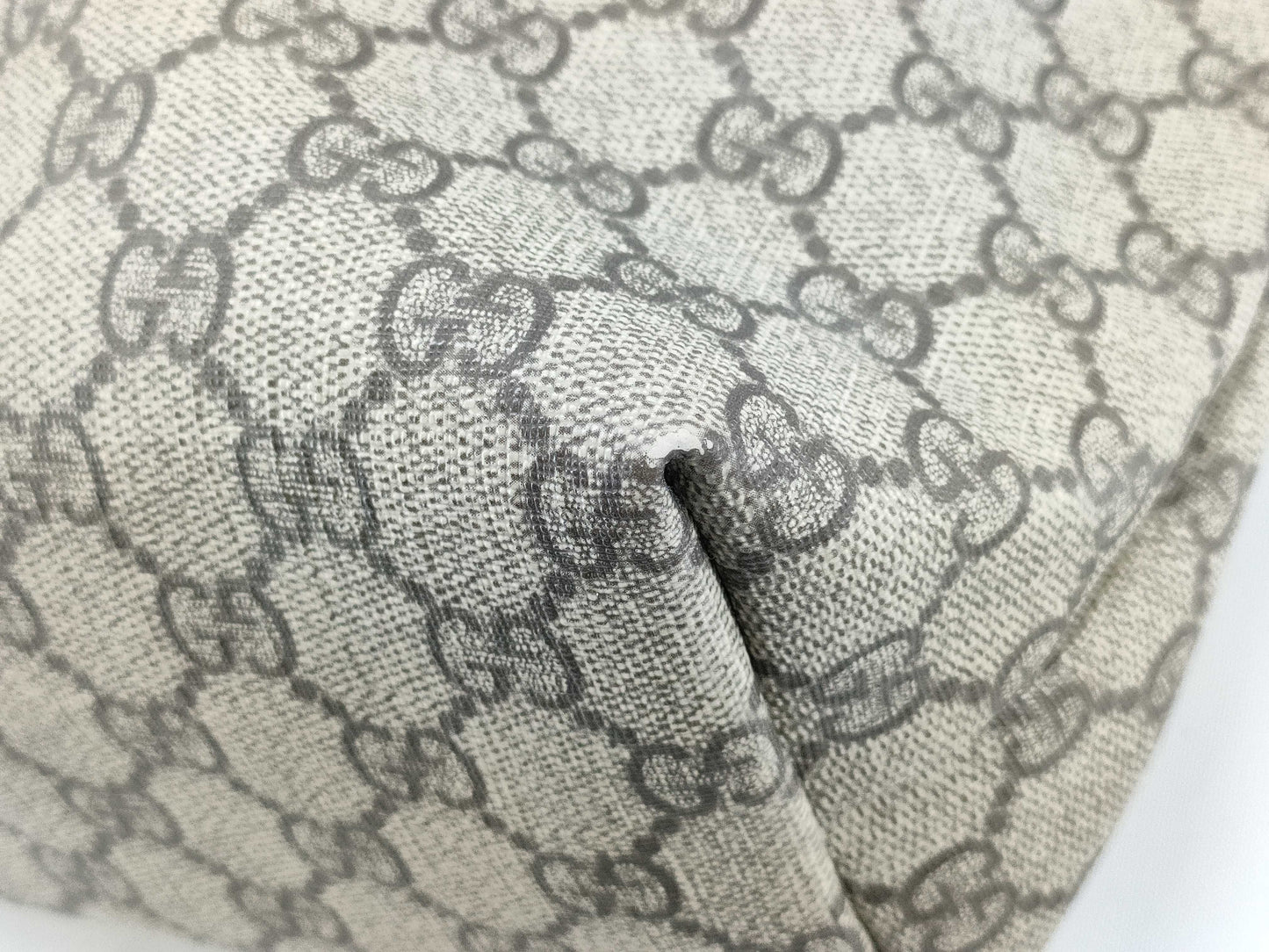 GUCCI GG Supreme Gucci Tote Bag GG Supreme Tote Bag