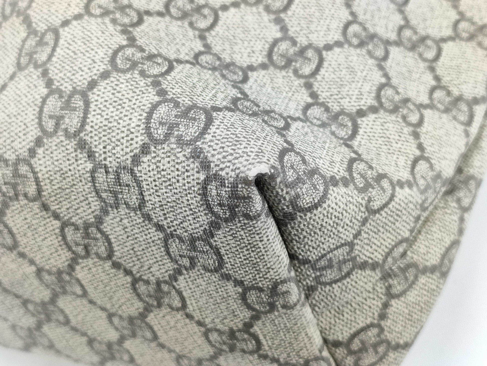 GUCCI GG Supreme Gucci Tote Bag GG Supreme Tote Bag