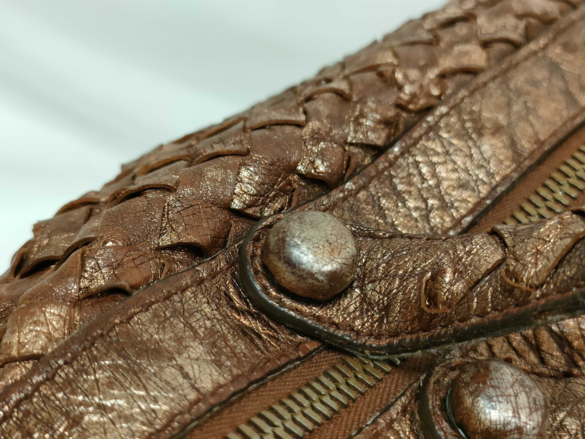 BOTTEGA VENETA Intrecciato PH - Bottega Veneta Metallic Shoulder Bag 32cm Handbag