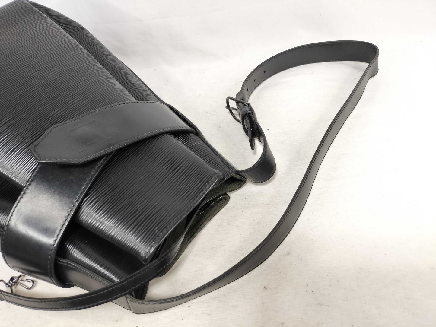 LOUIS VUITTON Epi Sac de Paul M80155 VI0956 Black Shoulder Bag