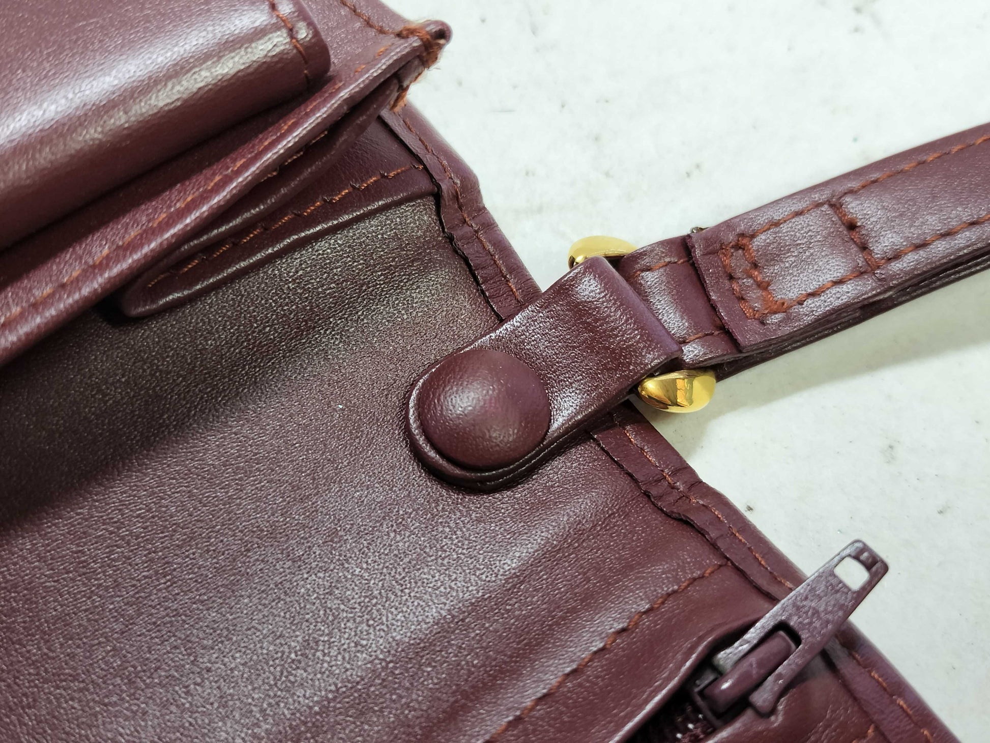Cartier Must Cartier Second Bag Clutch Bag Must Leather Bordeaux Second Bag