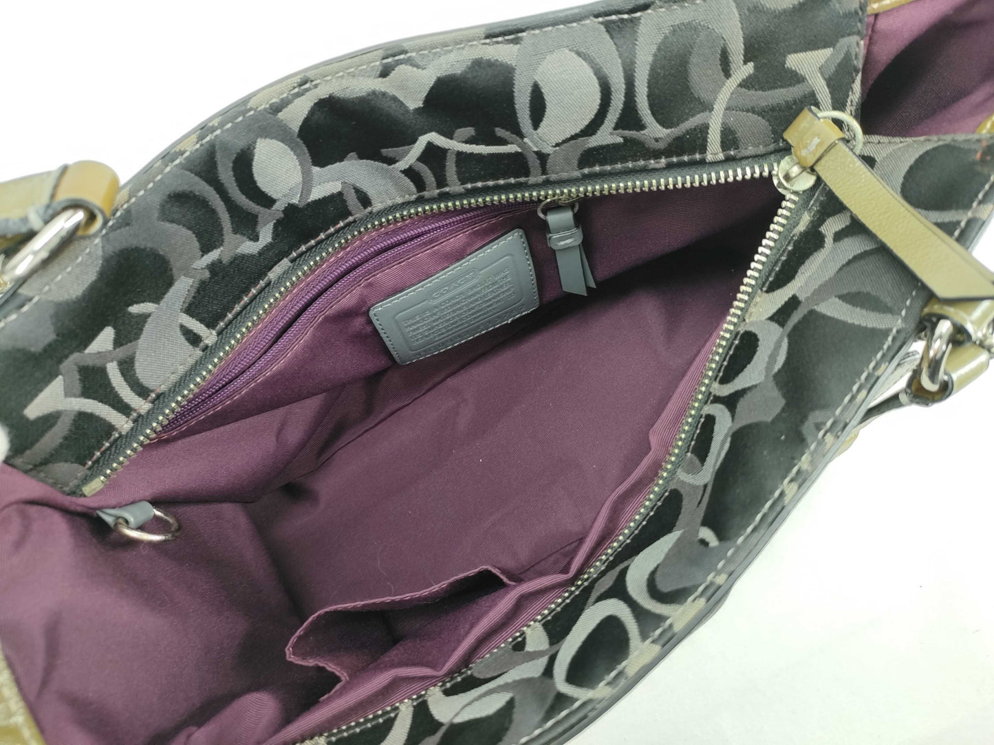 COACH Signature Coach Mountain 5-Piece Tote Bag Set
