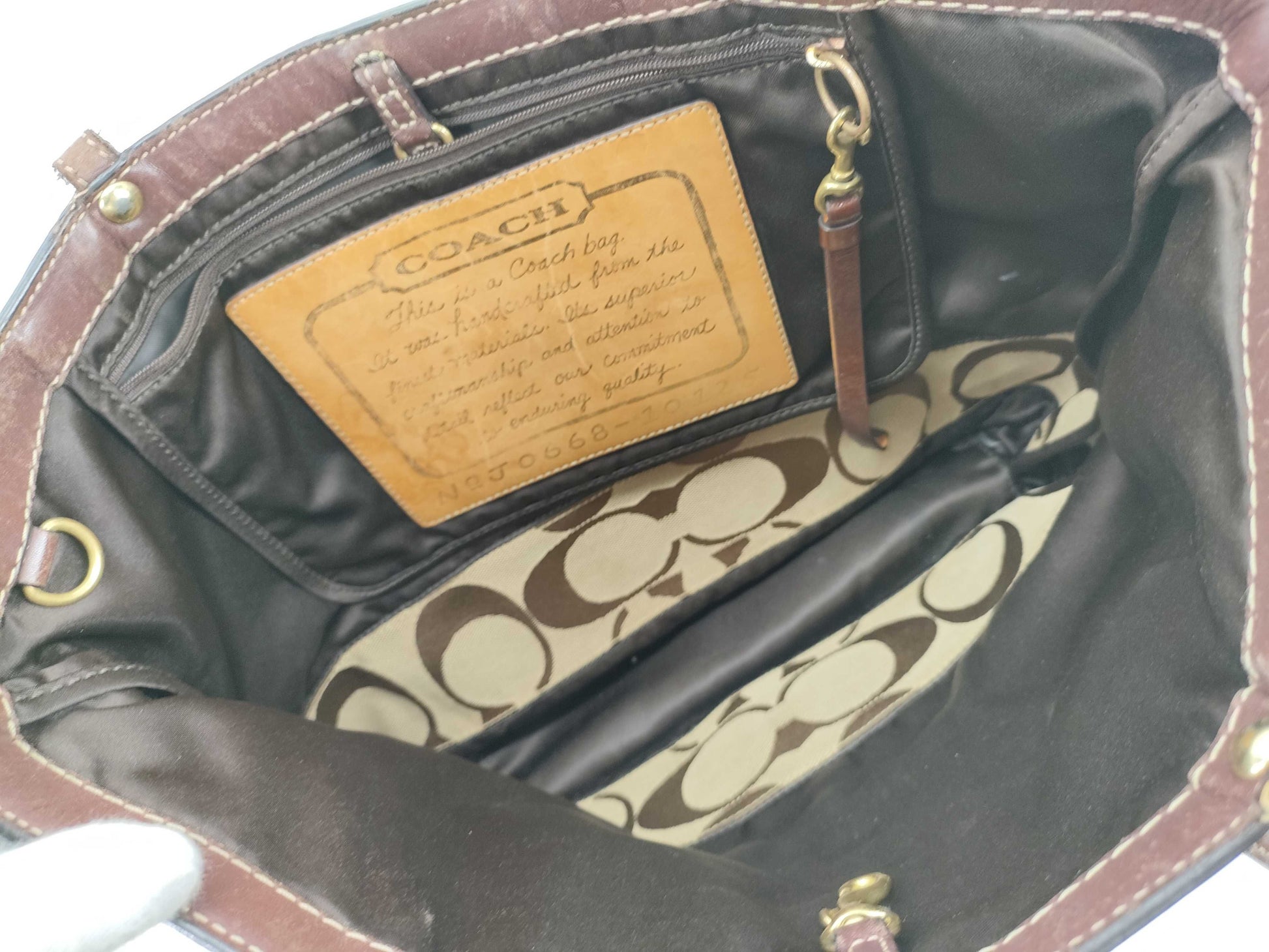 COACH Signature Coach Mountain 5-Piece Tote Bag Set
