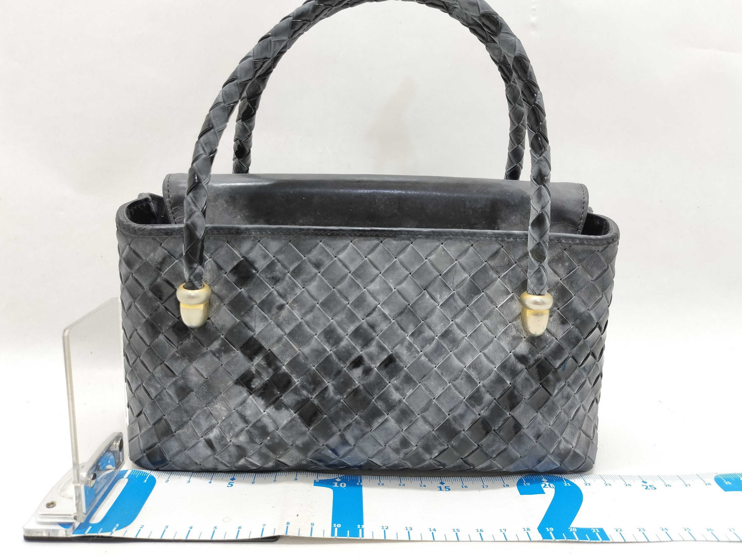 BOTTEGA VENETA Intrecciato Leather Handbag in Black