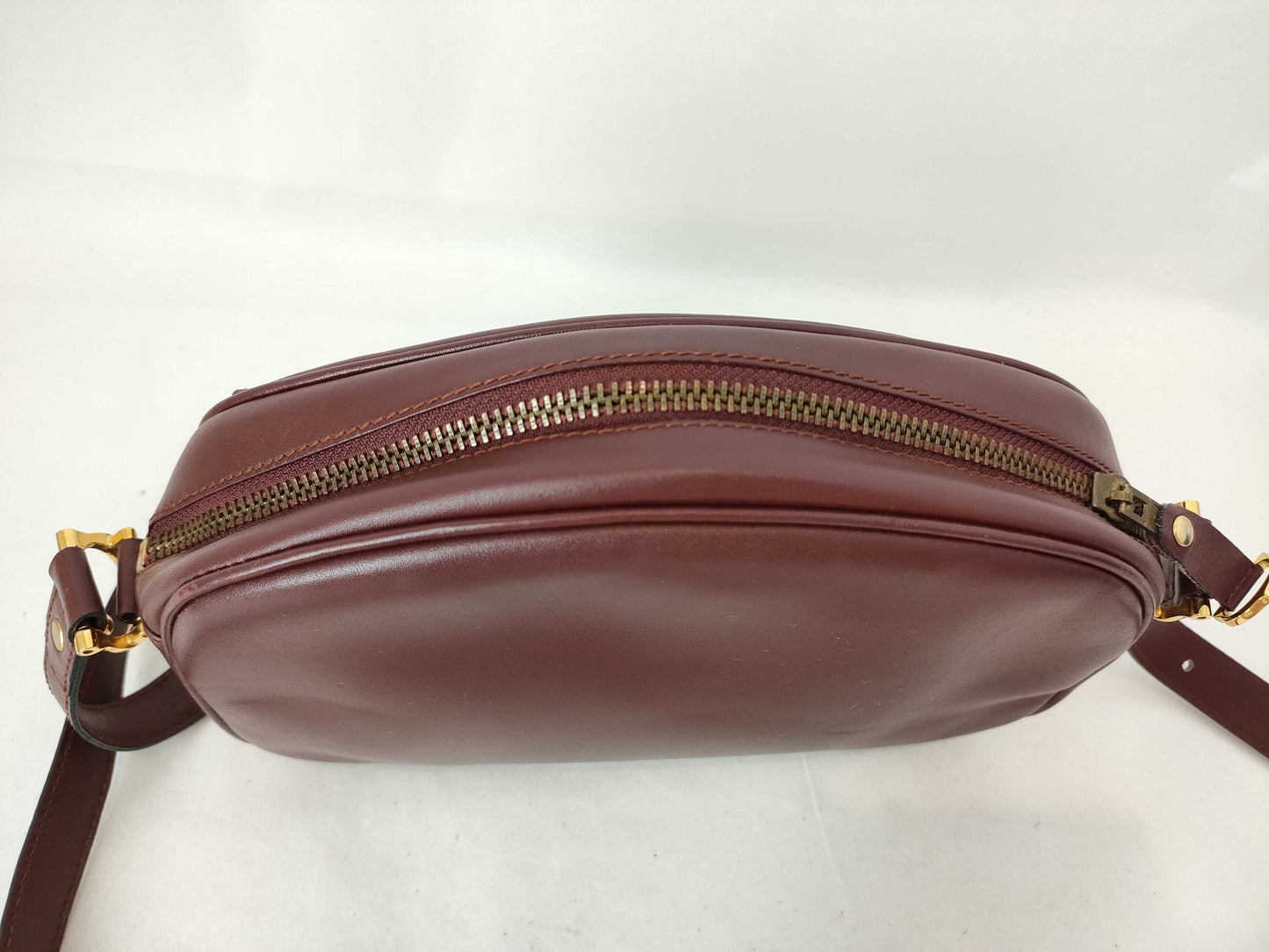 Cartier Must Cartier Leather Shoulder Bag Bordeaux Shoulder Bag