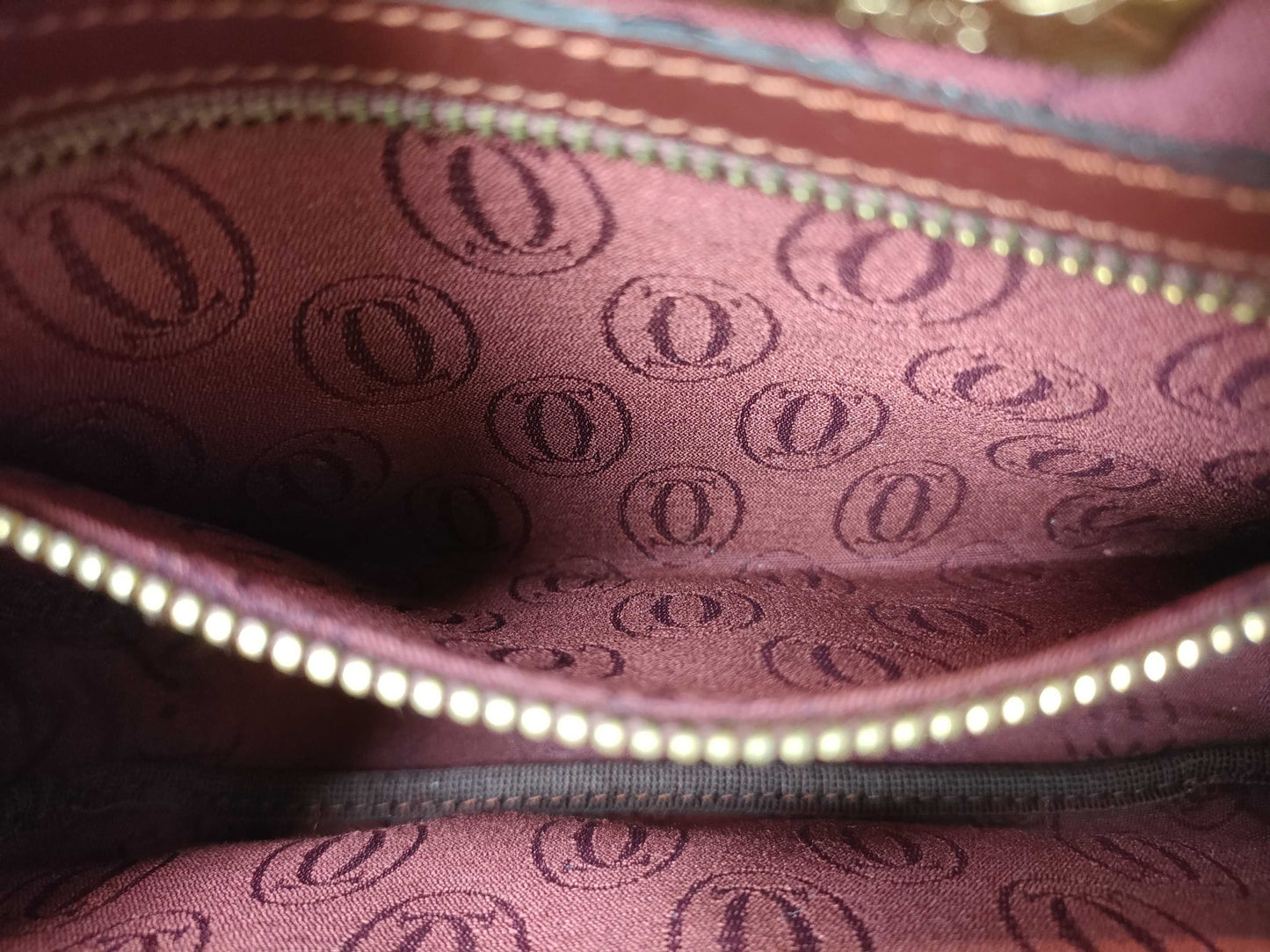 Cartier Must Cartier Leather Shoulder Bag Bordeaux Shoulder Bag