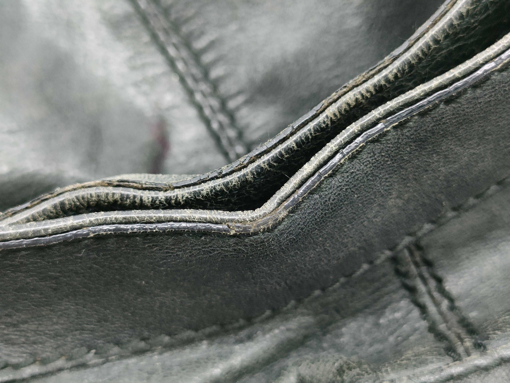 BALENCIAGA The Giant City Balenciaga Giant City Handbag