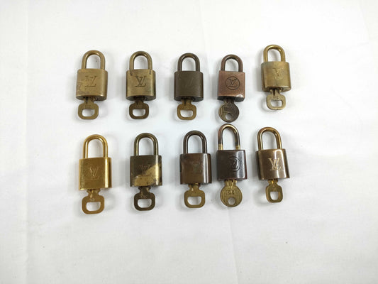 LOUIS VUITTON Cadena Padlock 10-Piece Set Other Accessories